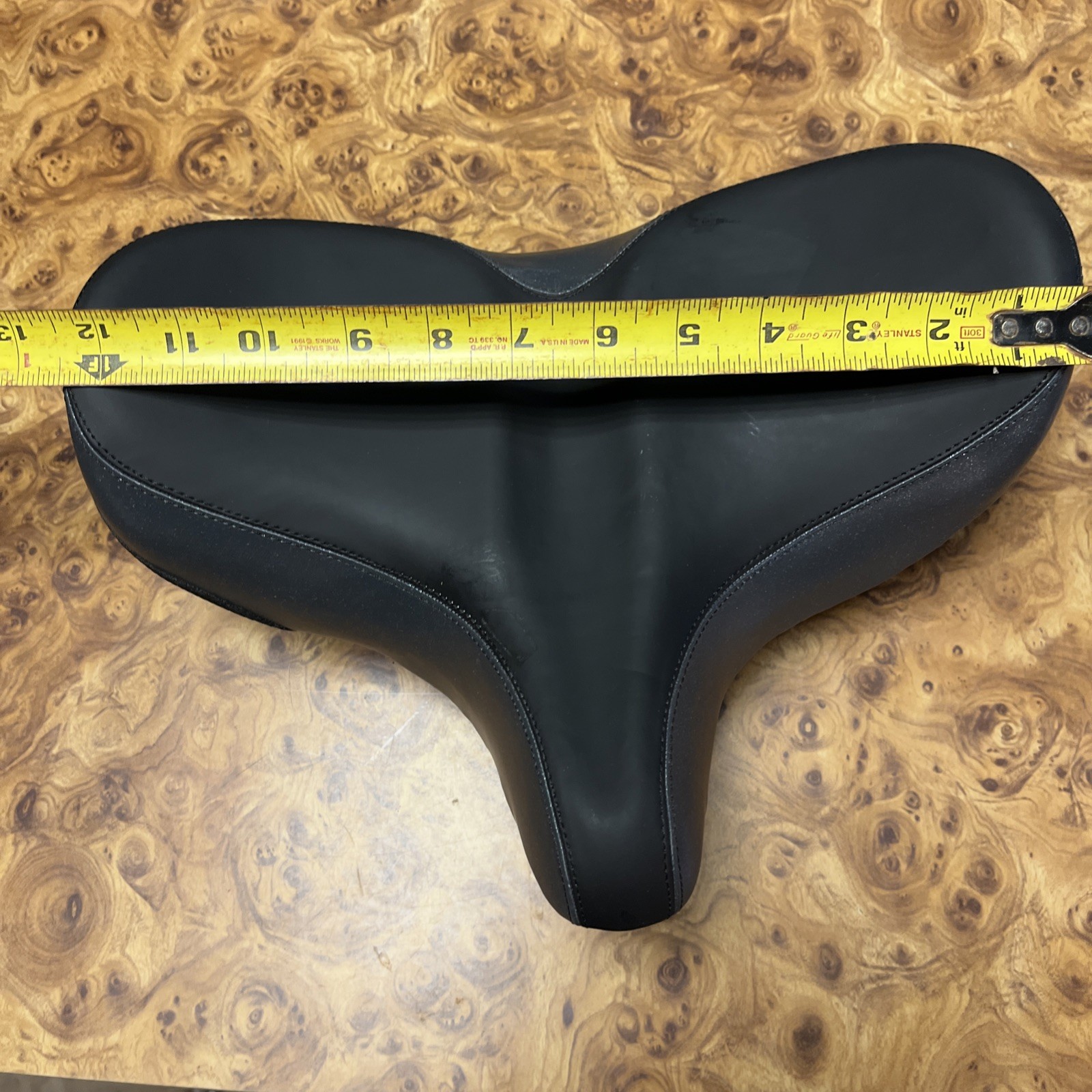 YLG Oversized Comfort Bike Seat Comfortable Replacement Bike Saddle Memory Foam