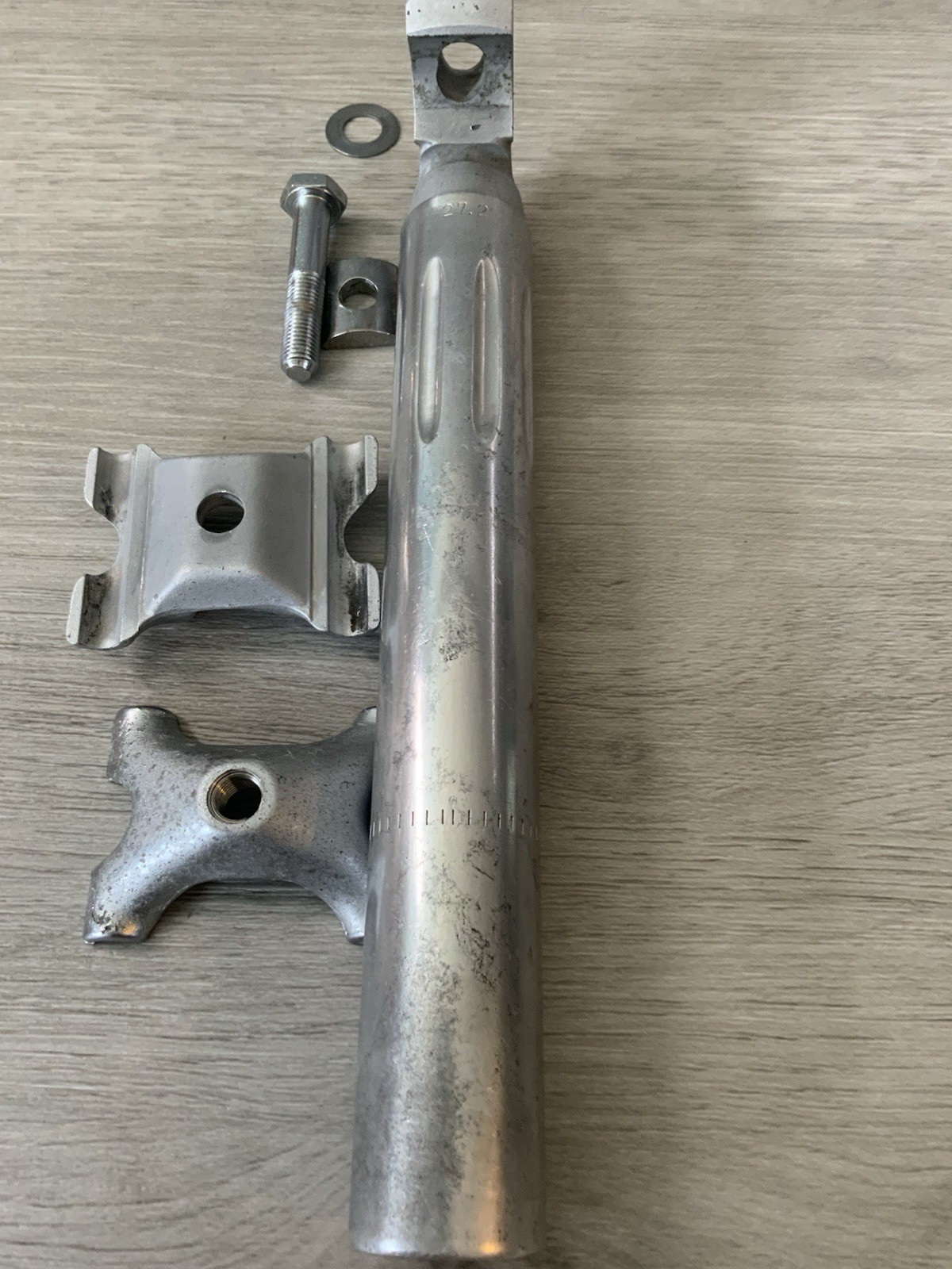 CAMPAGNOLO SUPER RECORD SEAT POST 27.2 MM 220 MM TOTAL LENGTH 206 GRAMS