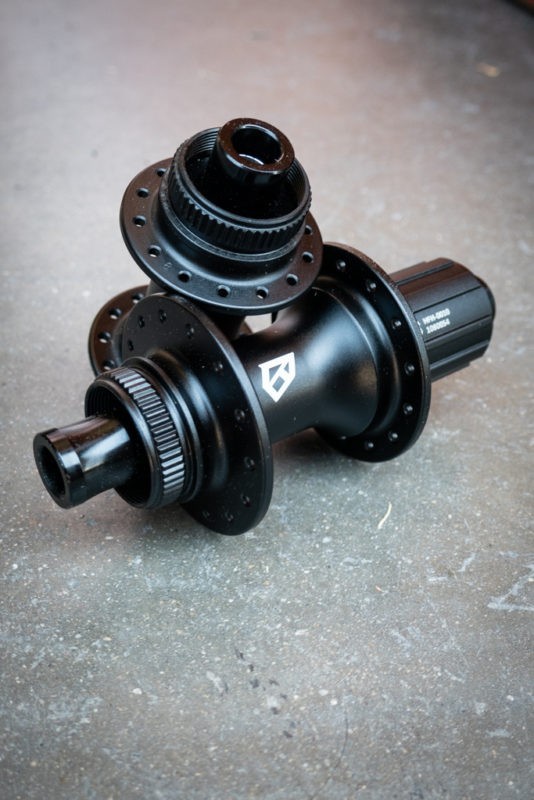 Knight IMPEL RATCHET DRIVE HUBSET 28H 12×142 / 12×100 DISC XDR/HG 400g LIGHT!