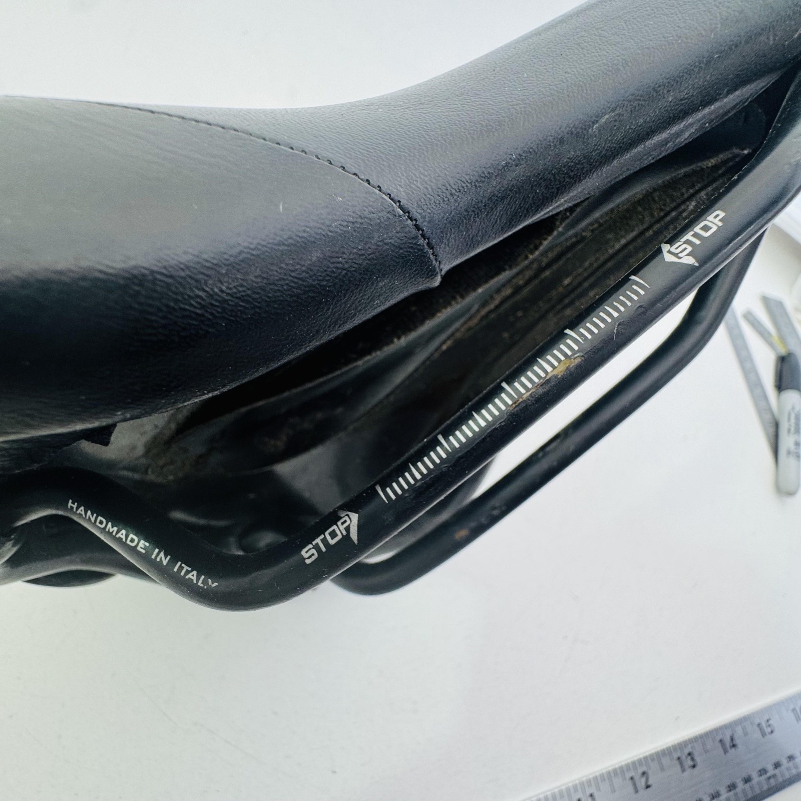 Terry Bicycle Saddle Seat Black Cutaway CrMo Rails Road MTB Hybrid Bike A82