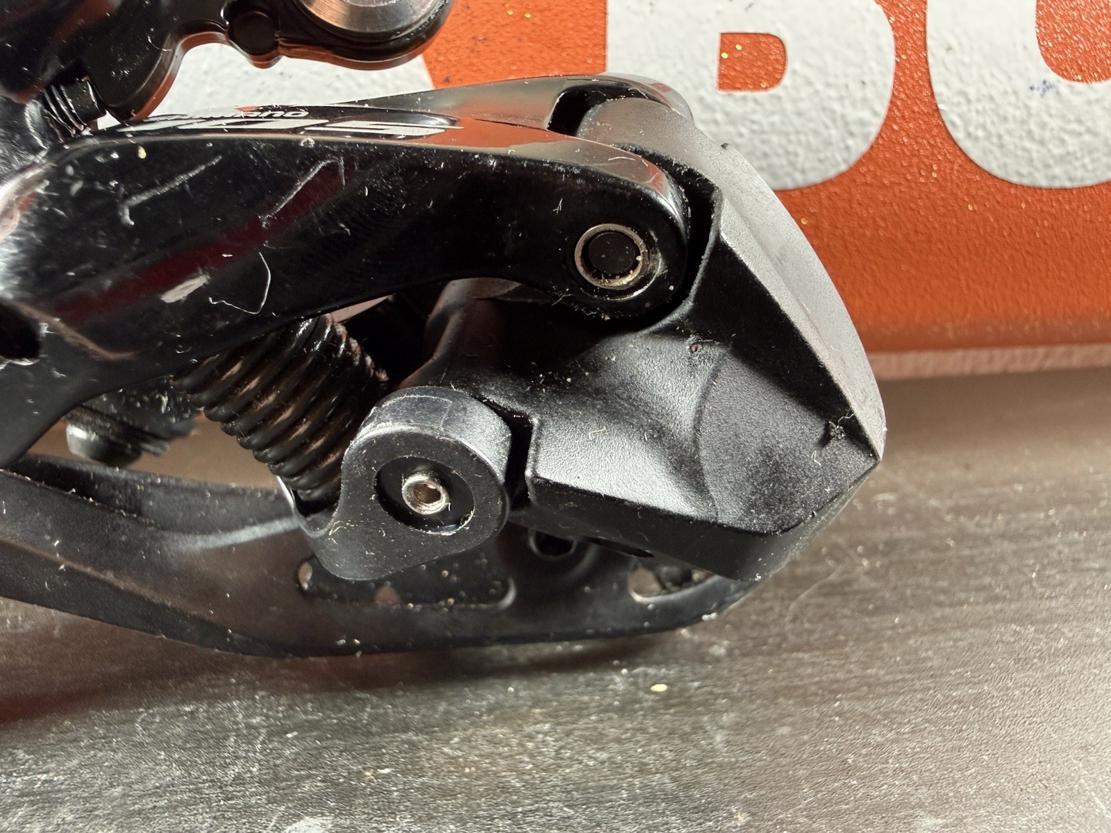 Shimano 105 RD-R7000 Medium Cage Rear Derailleur #22