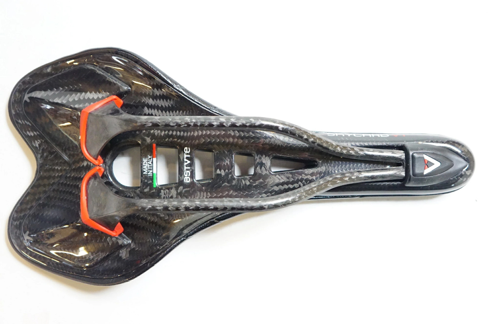 Used Astute Skycarb Vt Saddle / Baichari Kumagaya