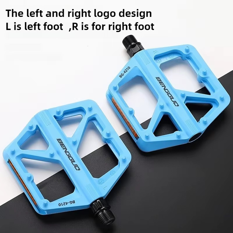Double DU Bearing Ultralight Bike Pedals with Reflector Mountain Road Bike Flat