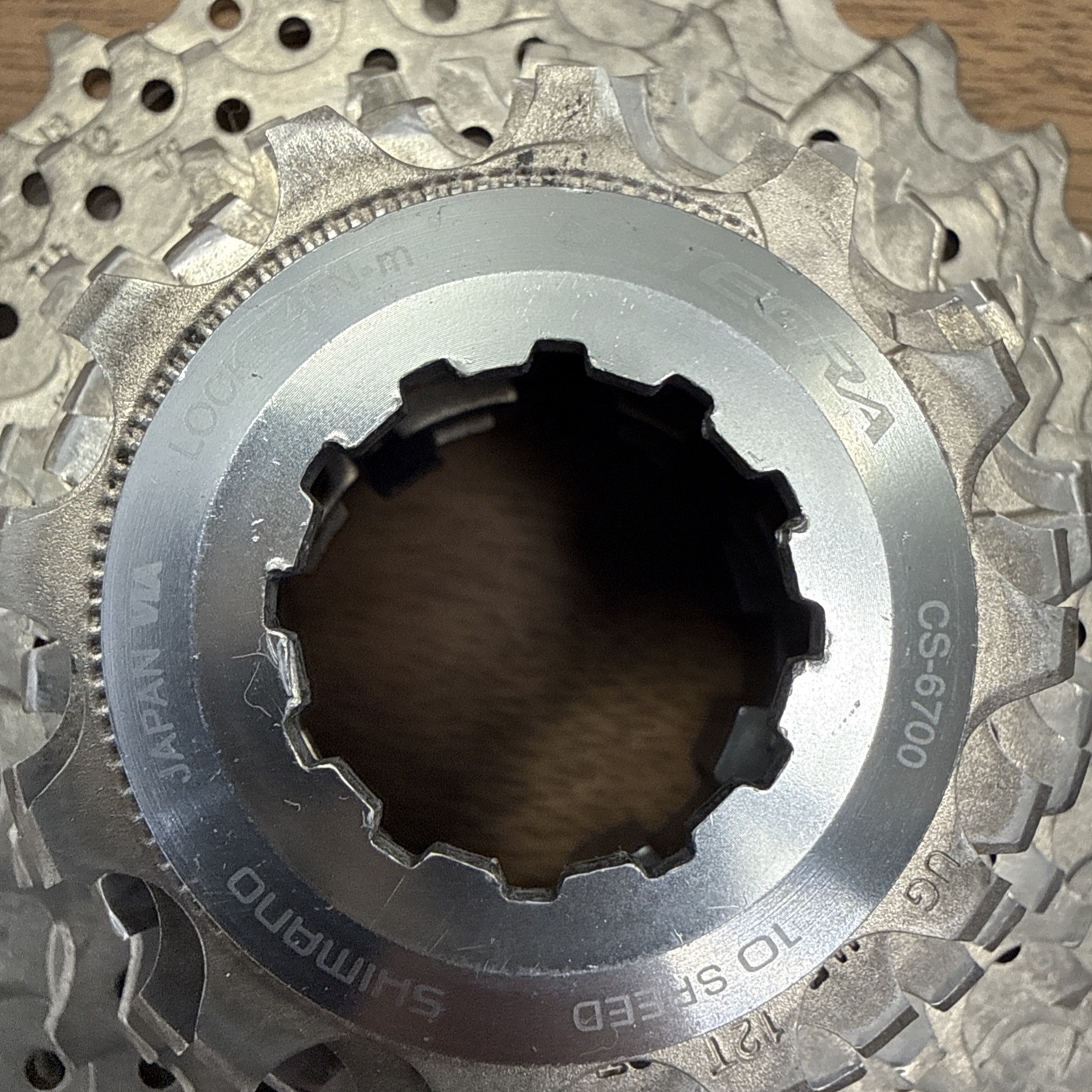Shimano Ultegra CS-6700 10 Speed 12-30t Cassette w/ Chain