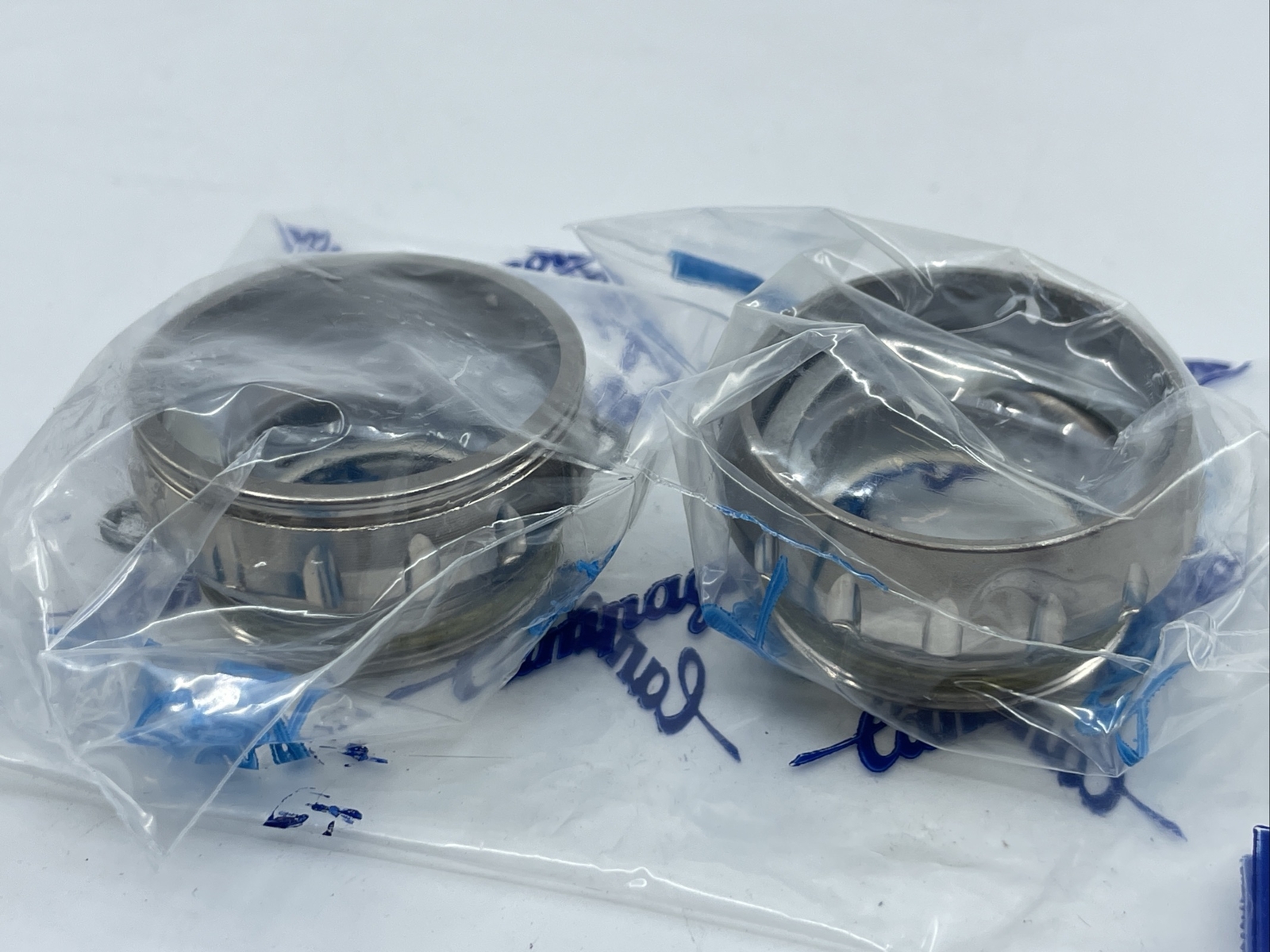 NEW NOS Campagnolo Record Ultra Torque ITALIAN THREAD Bottom Bracket OC7IREI