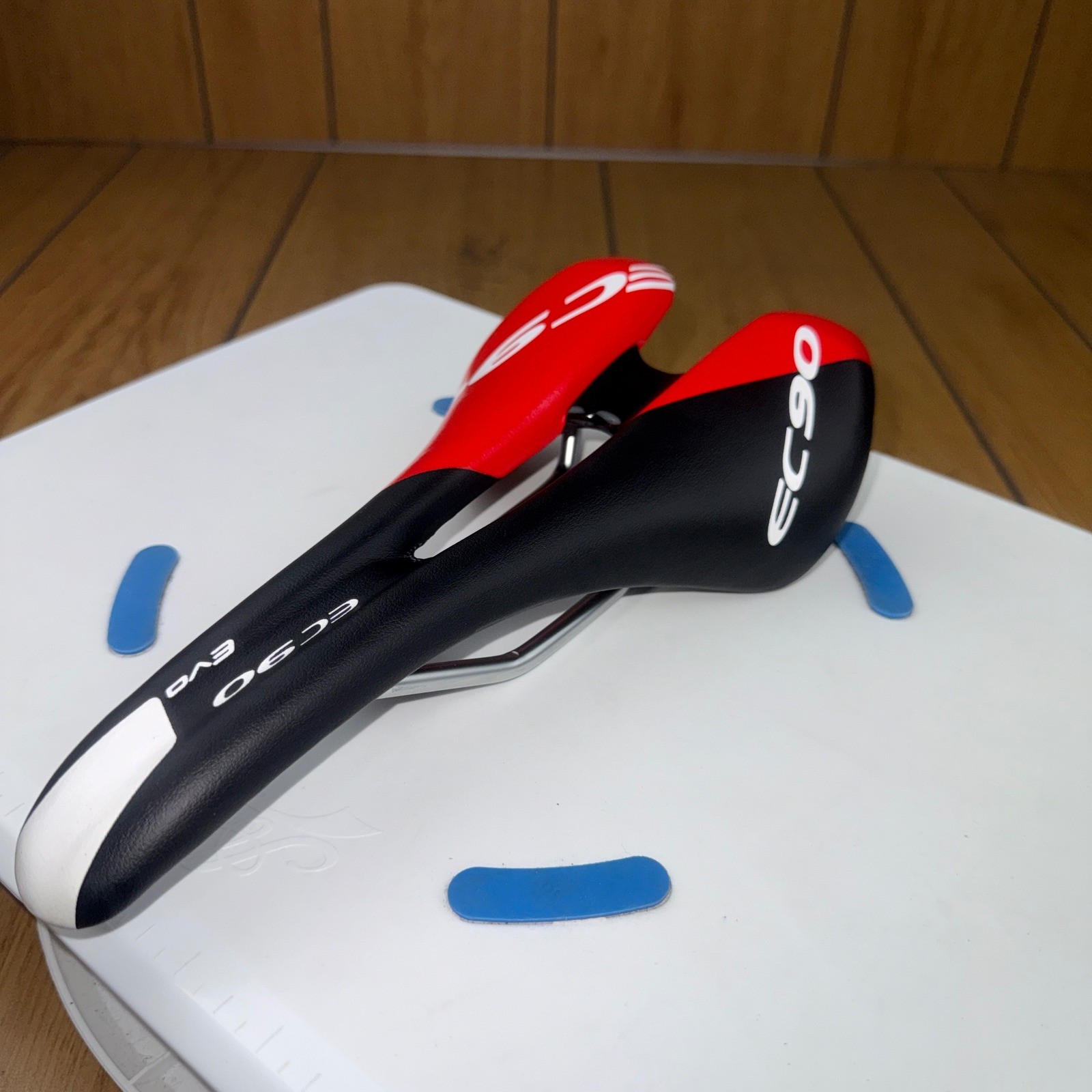 EC90 EVO Bicycle Saddle Red Black Cr-Mo Rails Ergonomic Road MTB Bike Seat