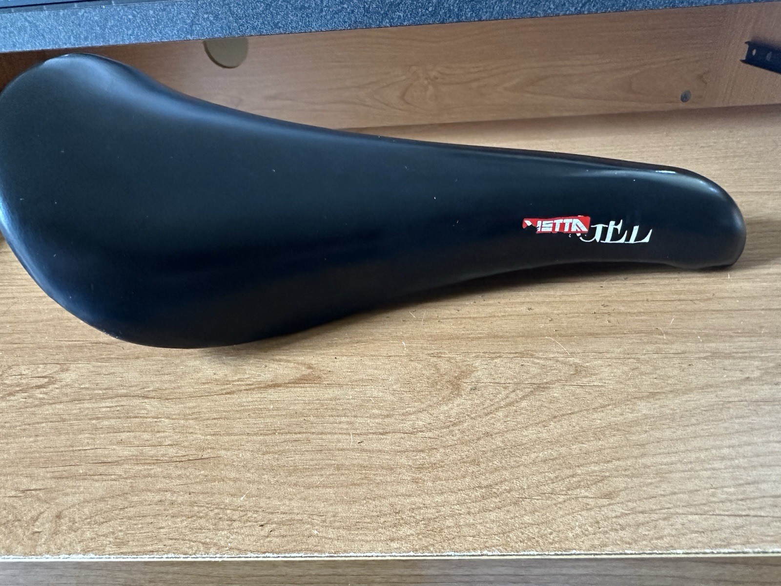 Vetta VSA Gel Touring Road Bike Saddle Made in Italy 10.5″ long 6.25″ wide