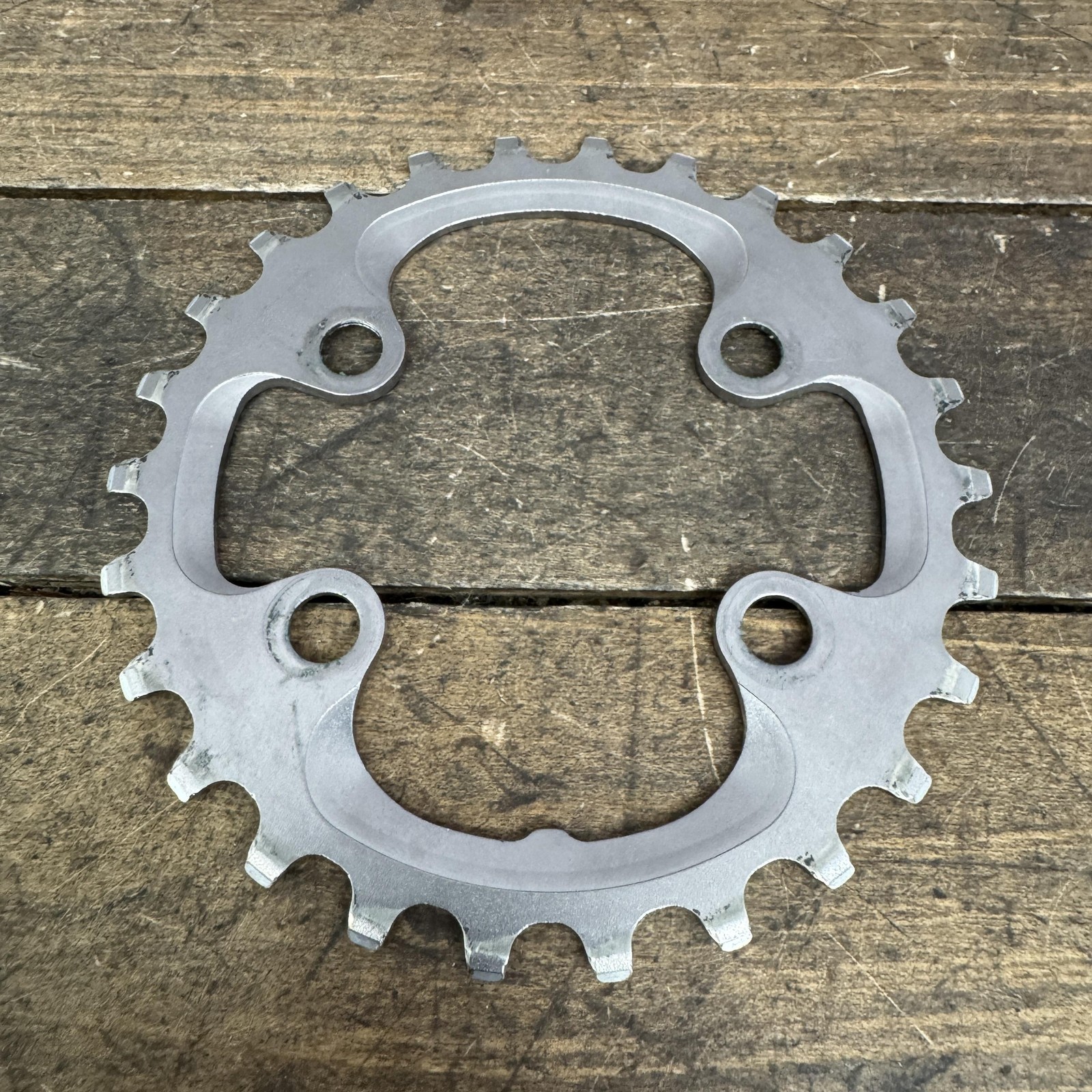 Shimano 26T Chainring 64 BCD 4-Arm Asymmetric Silver 11 Speed MTB Bike Inner 26