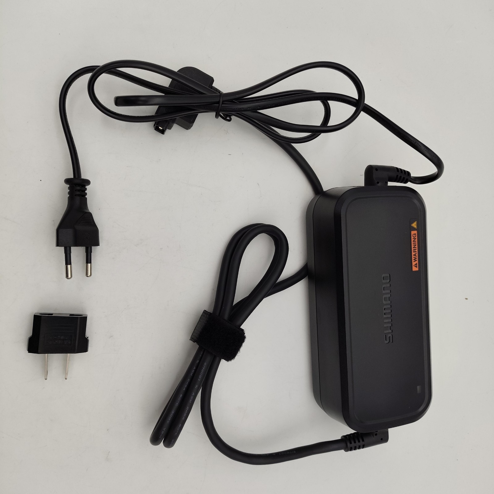 Shimano Steps EC-E8004 E-Bike Battery Charger w/ AC Power Cable (Black)