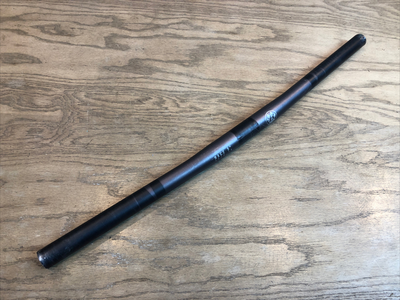 Bontrager Race 2014 T6 Mountain Bike Flat Bar Handlebar 25.4mm 560mm