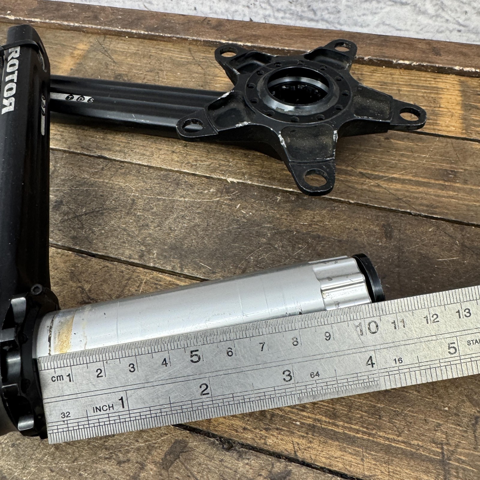 Rotor 3D Crankset Spindle Road Bike Black Aluminum Arms SPLINE