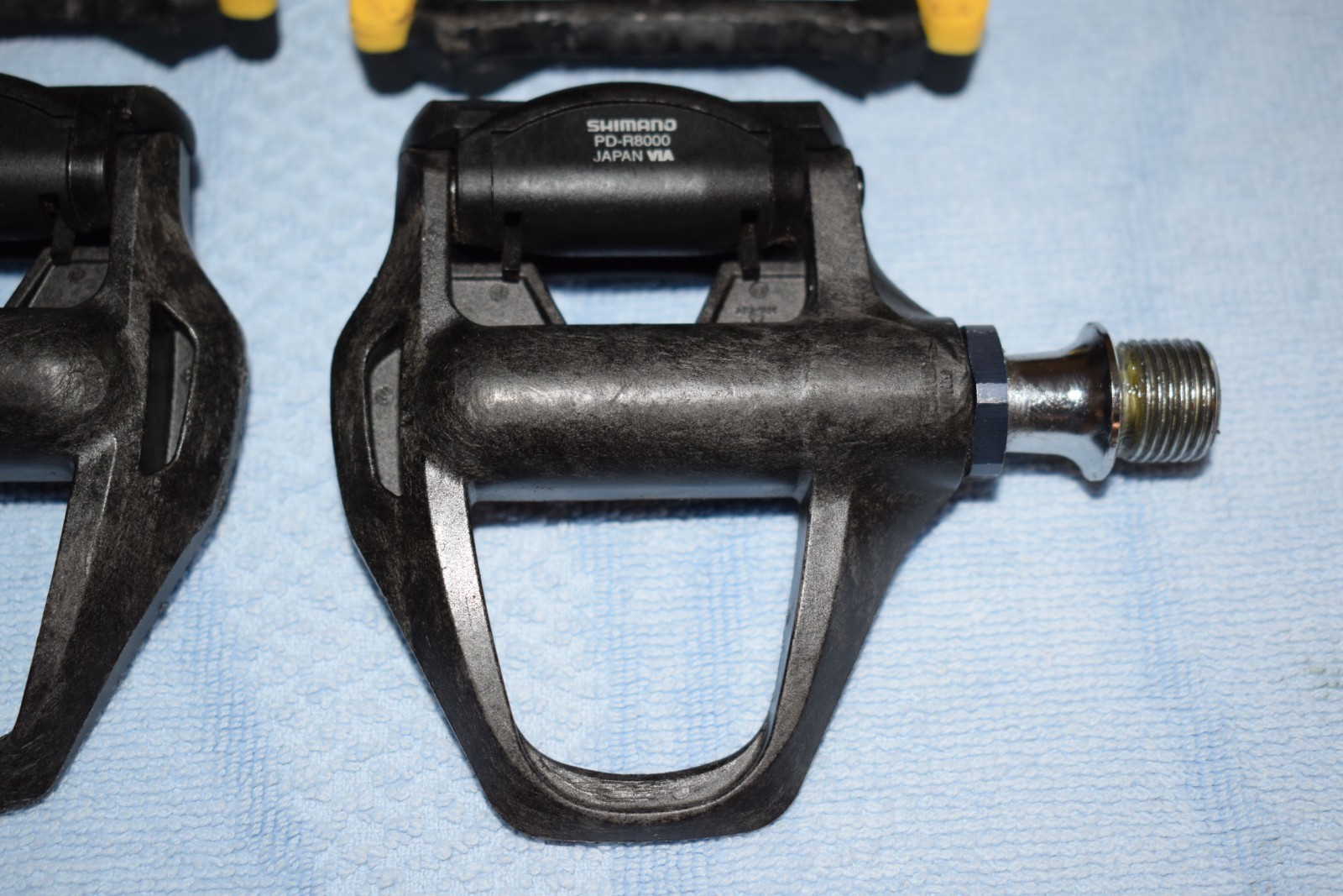 Shimano Ultegra PD-R8000 SPD Clipless Pedals with Cleats and Pedal Spacers