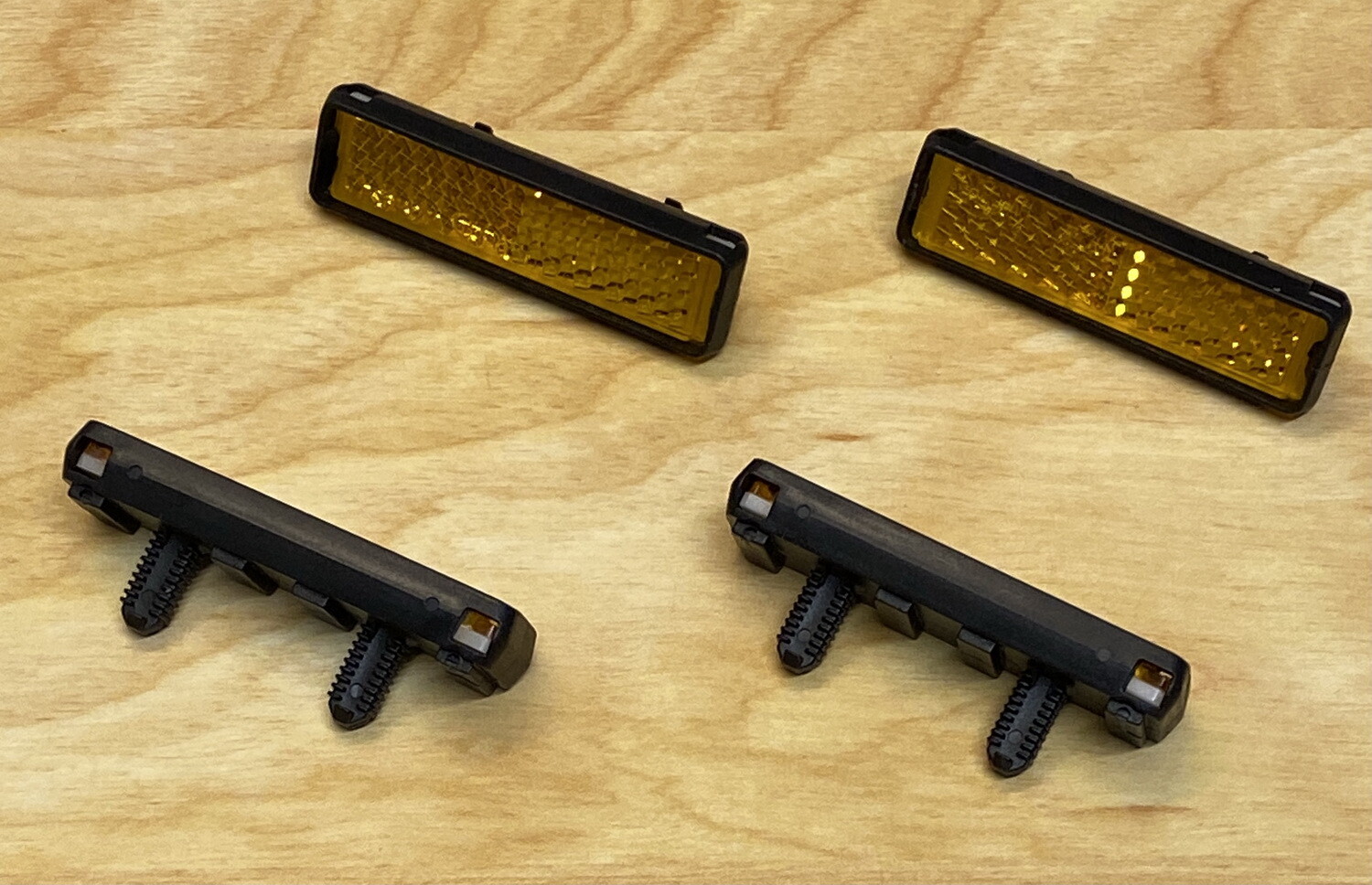 Two Pairs Pedal Reflector Set, Press on Bicycle Pedal Reflectors