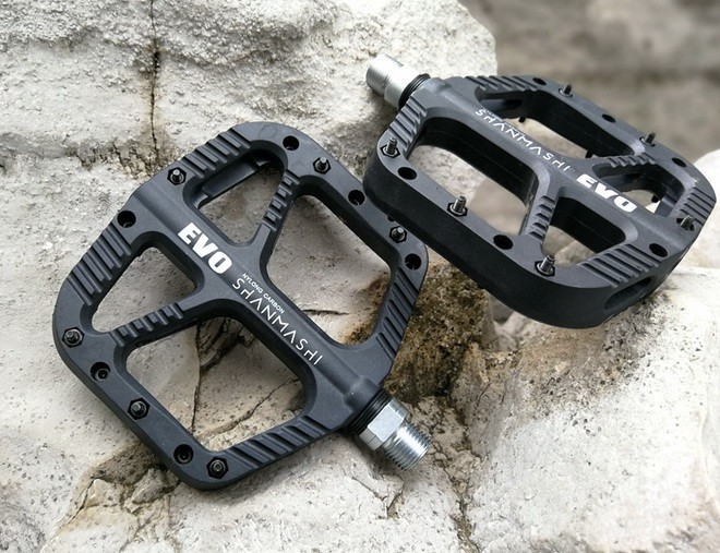 EVO Mountain Bike Pedal Nylon 9/16 Platform Flat Road BMX MTB Bicycle Pedals