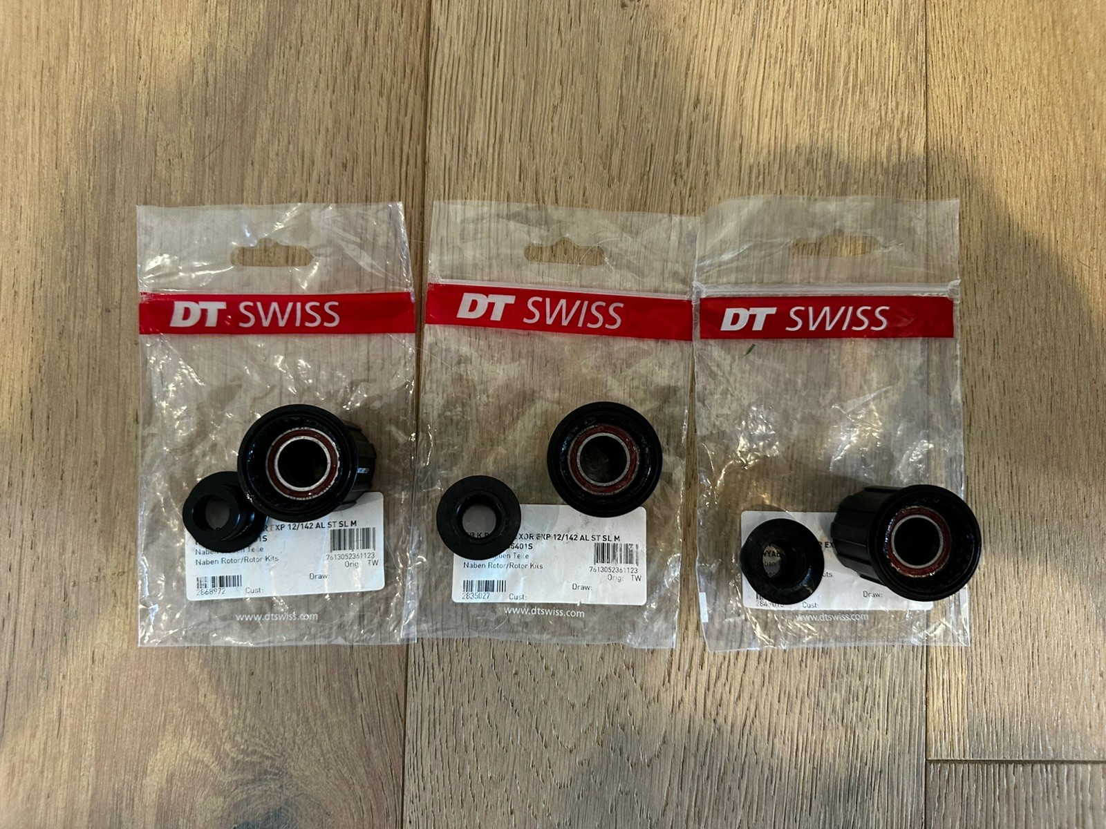 DT Swiss Ratchet EXP Freehub Body Shimano 11sp Kit w/ End Cap 12x142mm – NEW