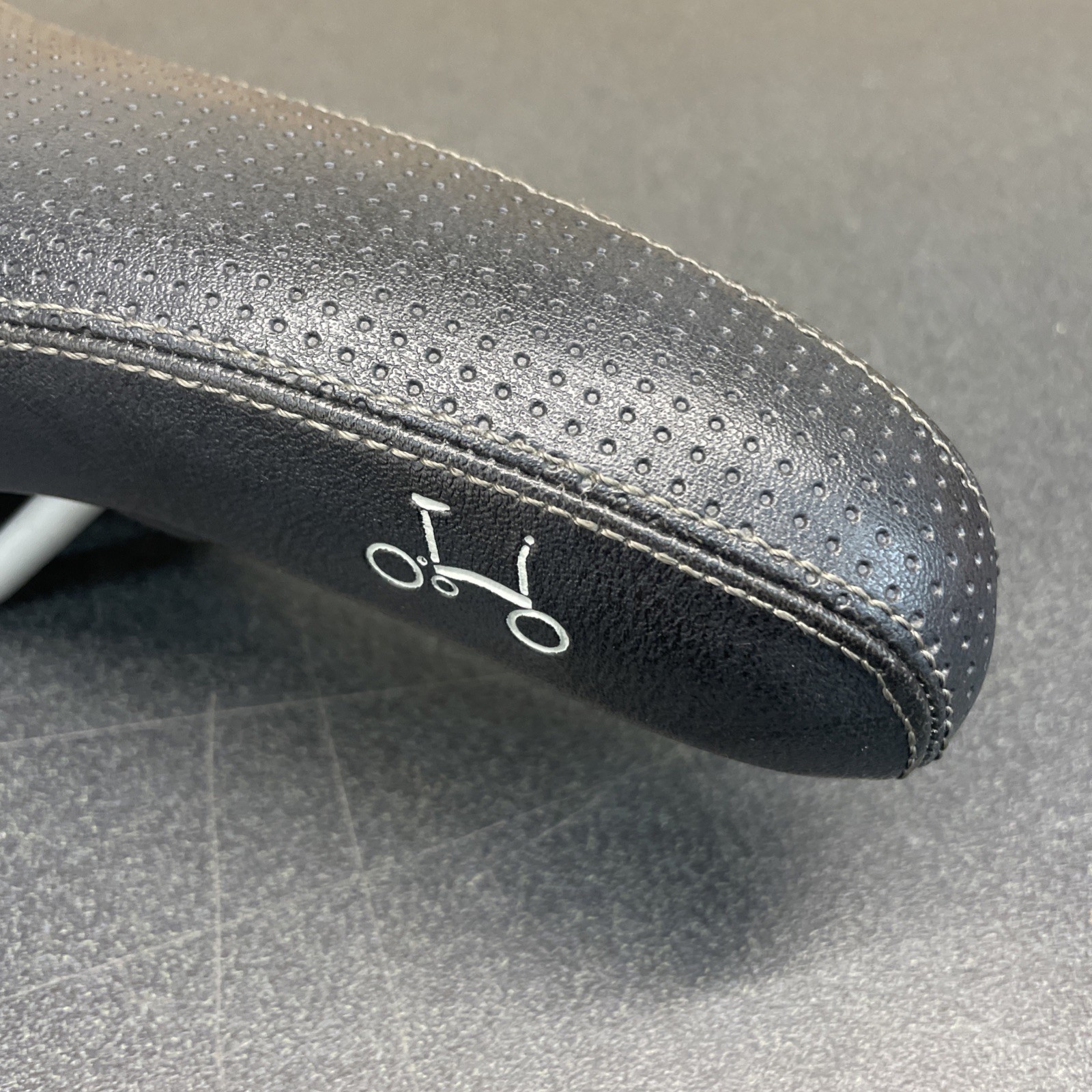Brompton Original Hollow Cro-Mo Saddle Black Bike Bicycle Seat 11” X 6” Used