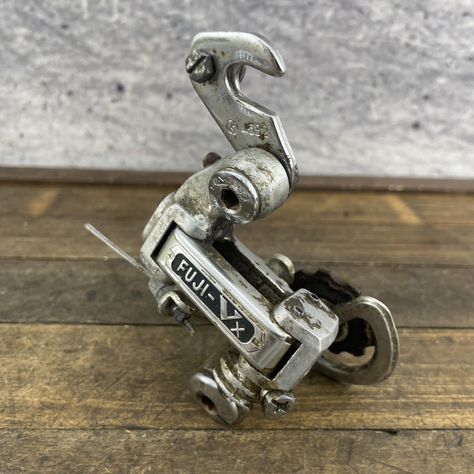 Vintage Fuji-VX Rear Derailleur Japan Maeda SunTour Claw Mount 245g Stuck Cable