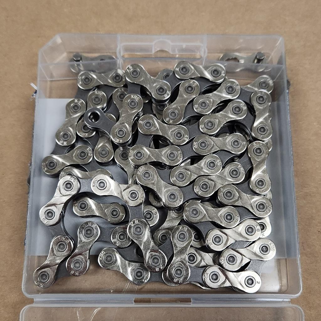 KMC X8 6/7/8 18/21/24 Speed 116L Bike Chain Silver / Gray MTB SRAM Shimano