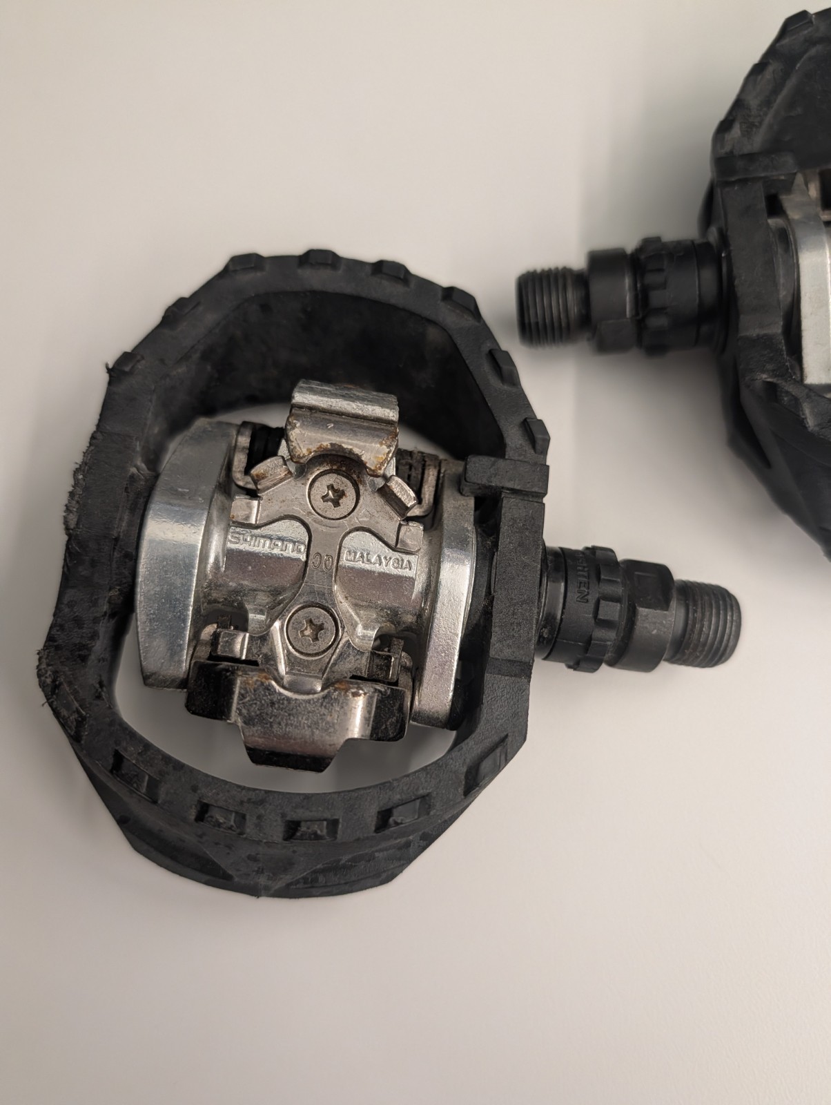 Shimano PD-M424 Clipless Pedals 9/16″ SPD C3