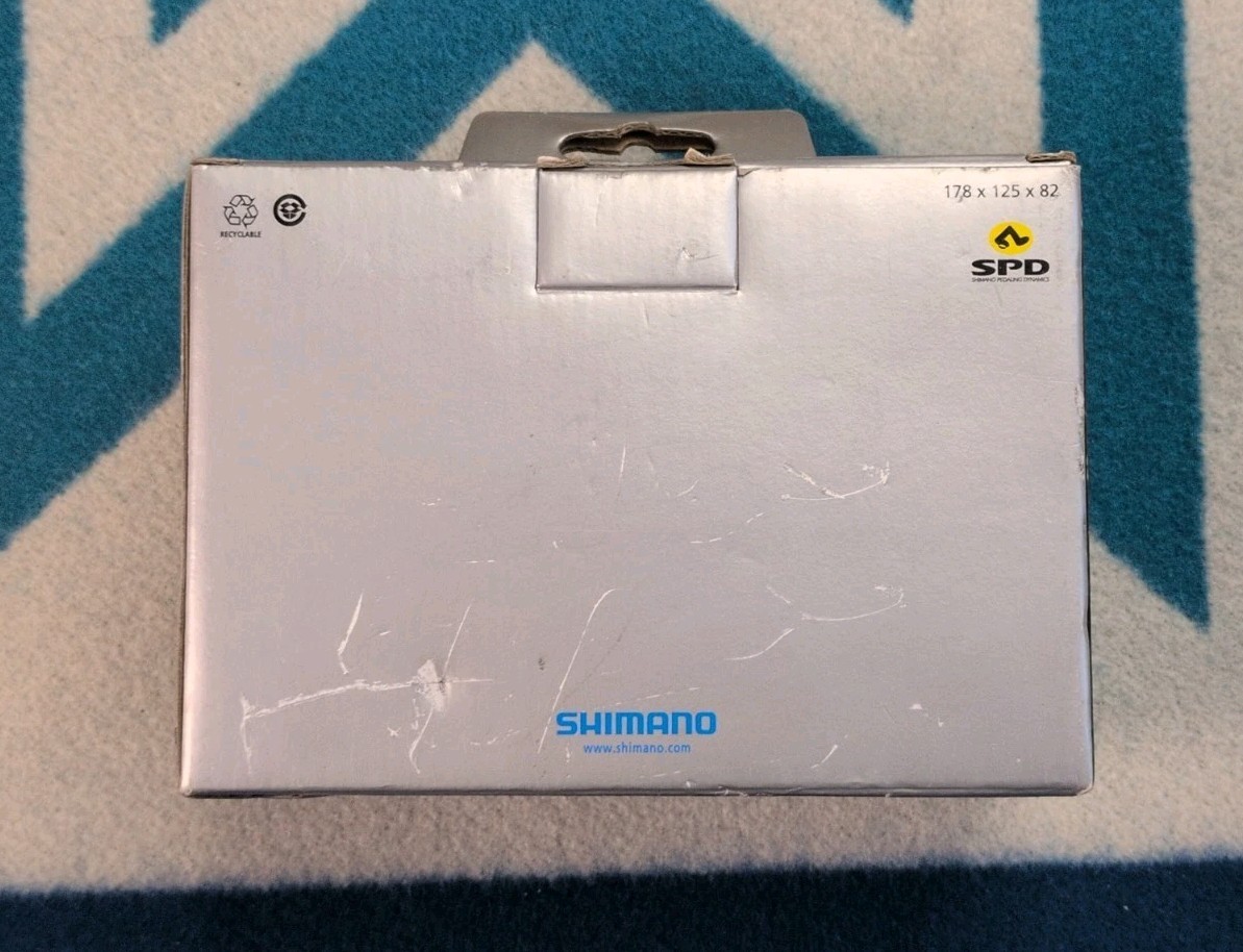 NEW Shimano PD-M424 SPD Pedal Mountain Bike Pedals Platform Clipless NEW