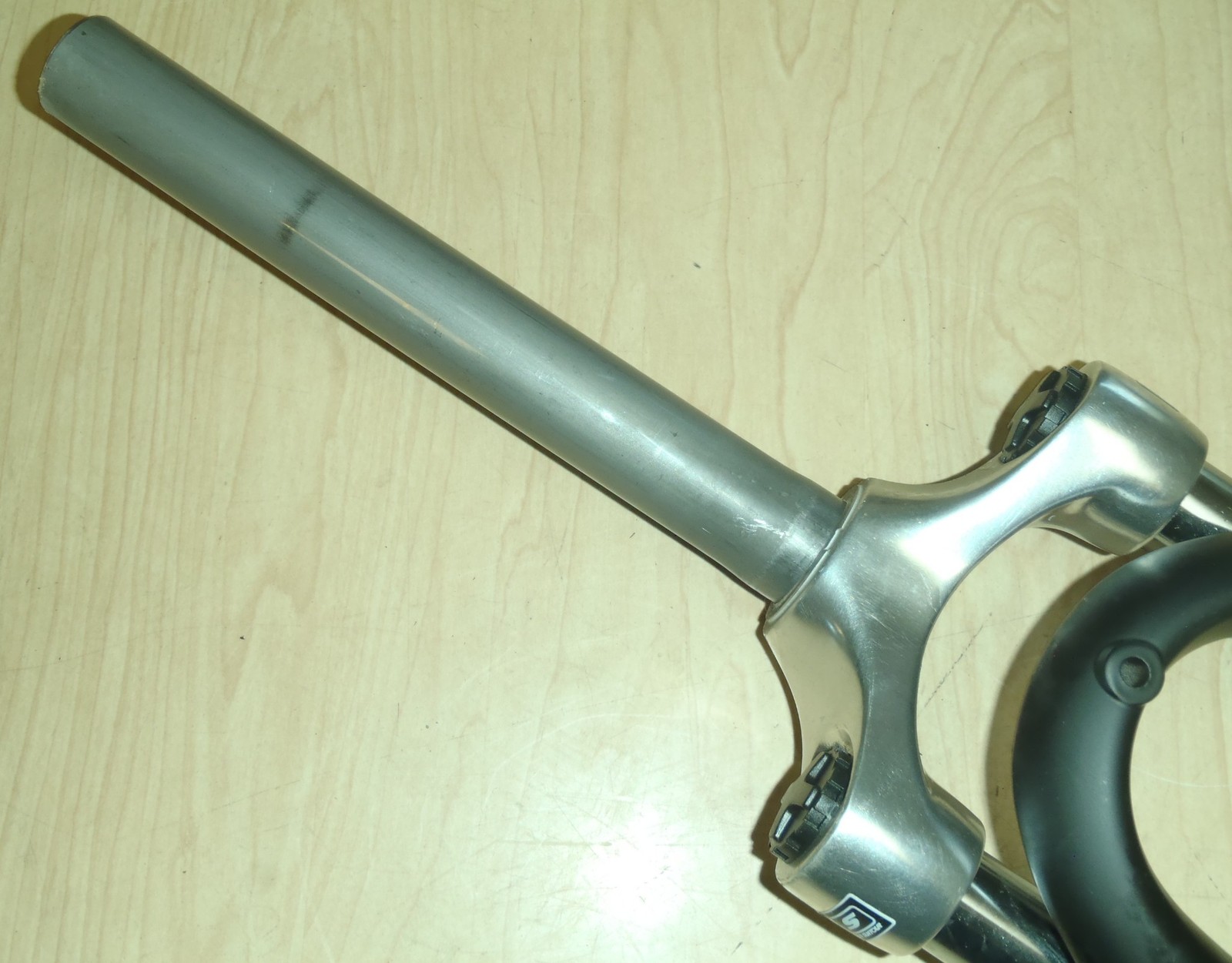 SR SUNTOUR SCHWINN 700C MATTE BLACK BICYCLE SUSPENSION FORK BIKE PARTS 586-2