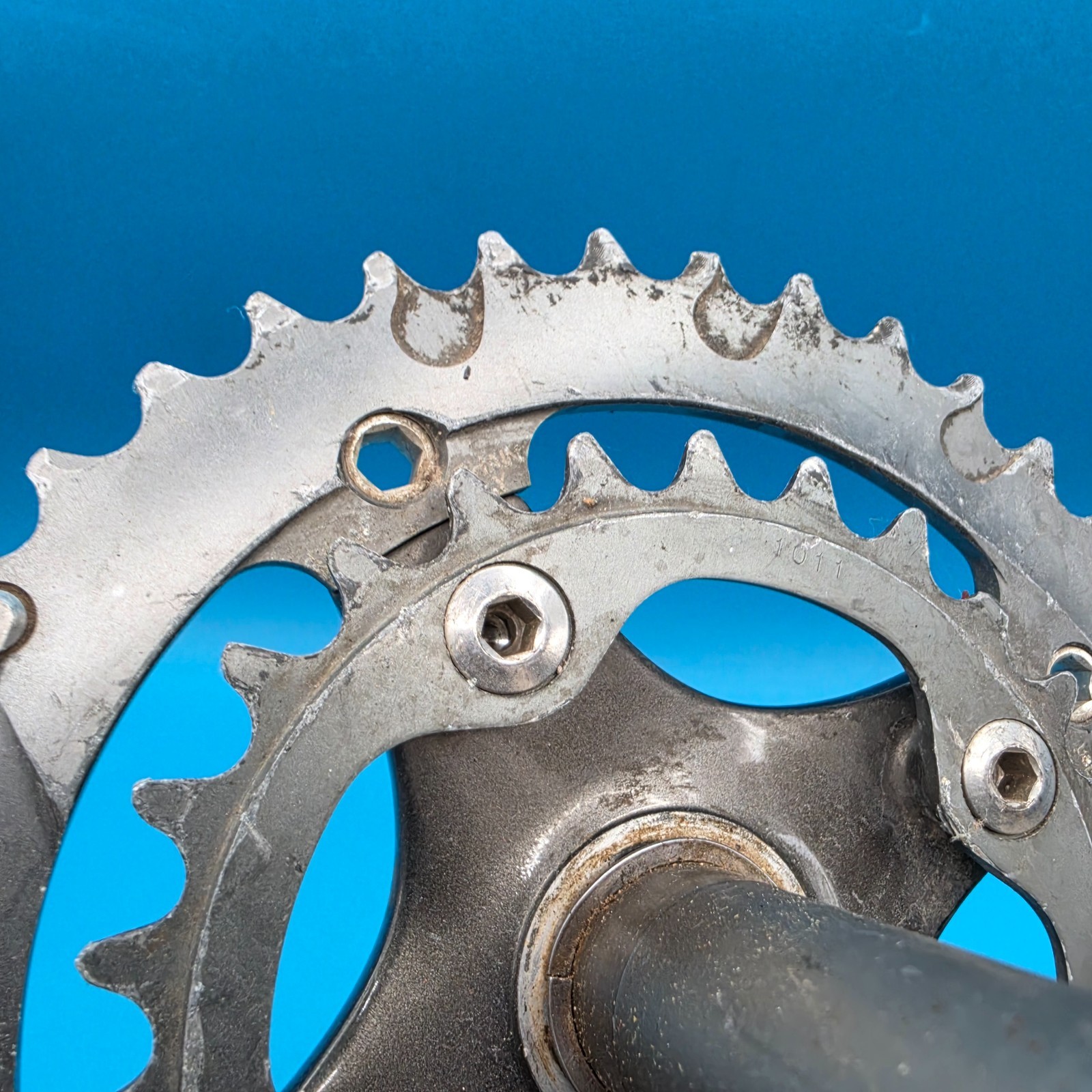Powered by SRAM – Truvativ XX Double Carbon Fiber Crankset 175mm 39/26t 10sp g13