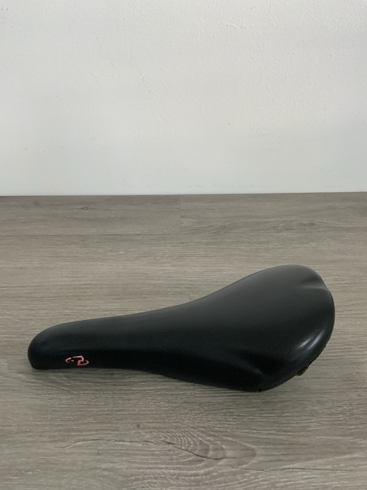VELO 314 ROAD BIKE SADDLE 344 GRAMS 122 MM x 285 MM