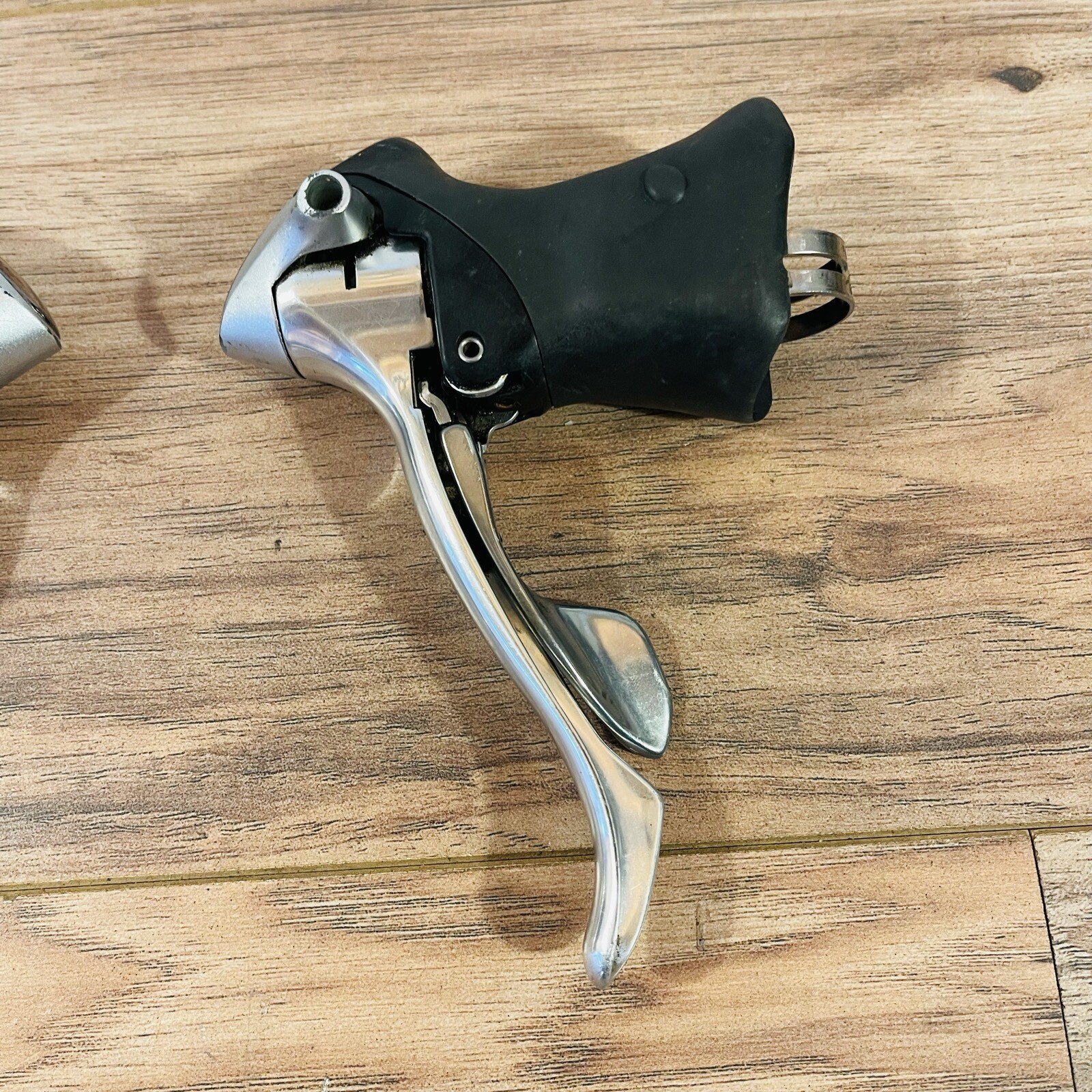 Shimano Dura-Ace ST-7700-C 2 x 9 STI Shifters STI