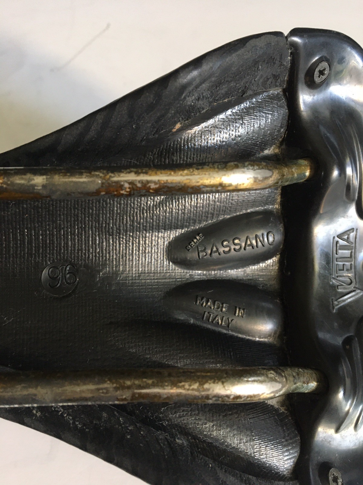 Vuelta Italy Selle Bassano Bike Saddle Textured Leather Manganese Rails