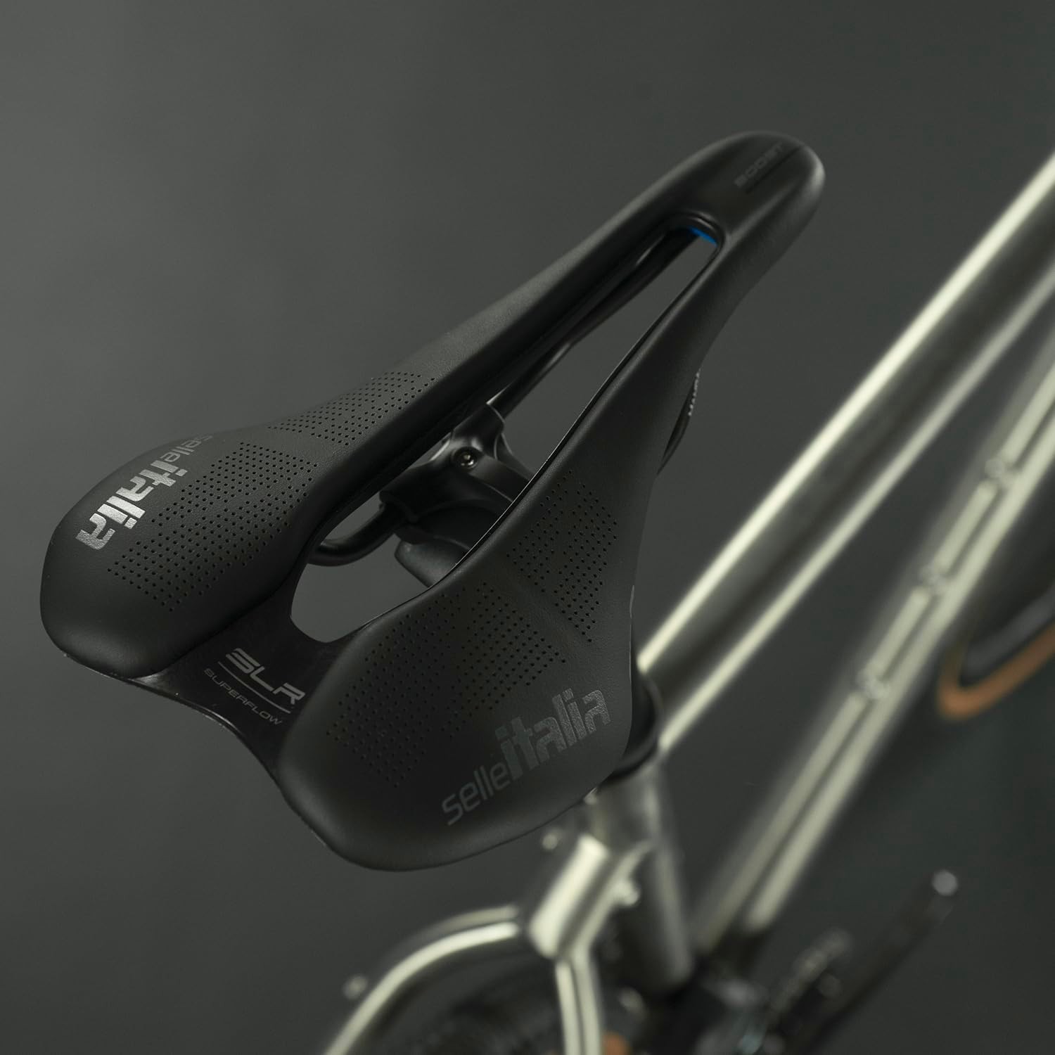 Selle Italia SLR Boost TM Superflow, MTB and Road Bike Saddle – for Men and W…