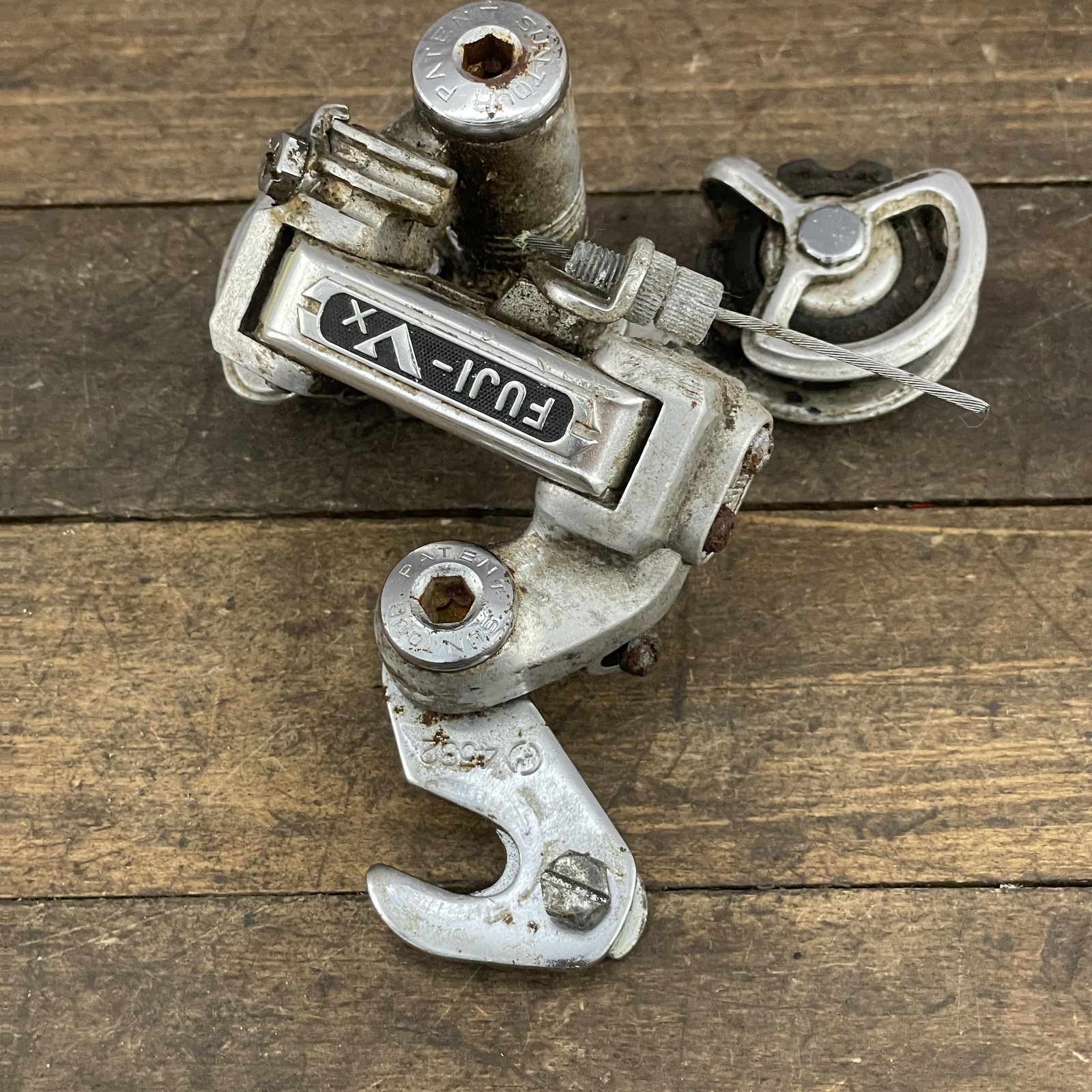 Vintage Fuji-VX Rear Derailleur Japan Maeda SunTour Claw Mount 245g Stuck Cable