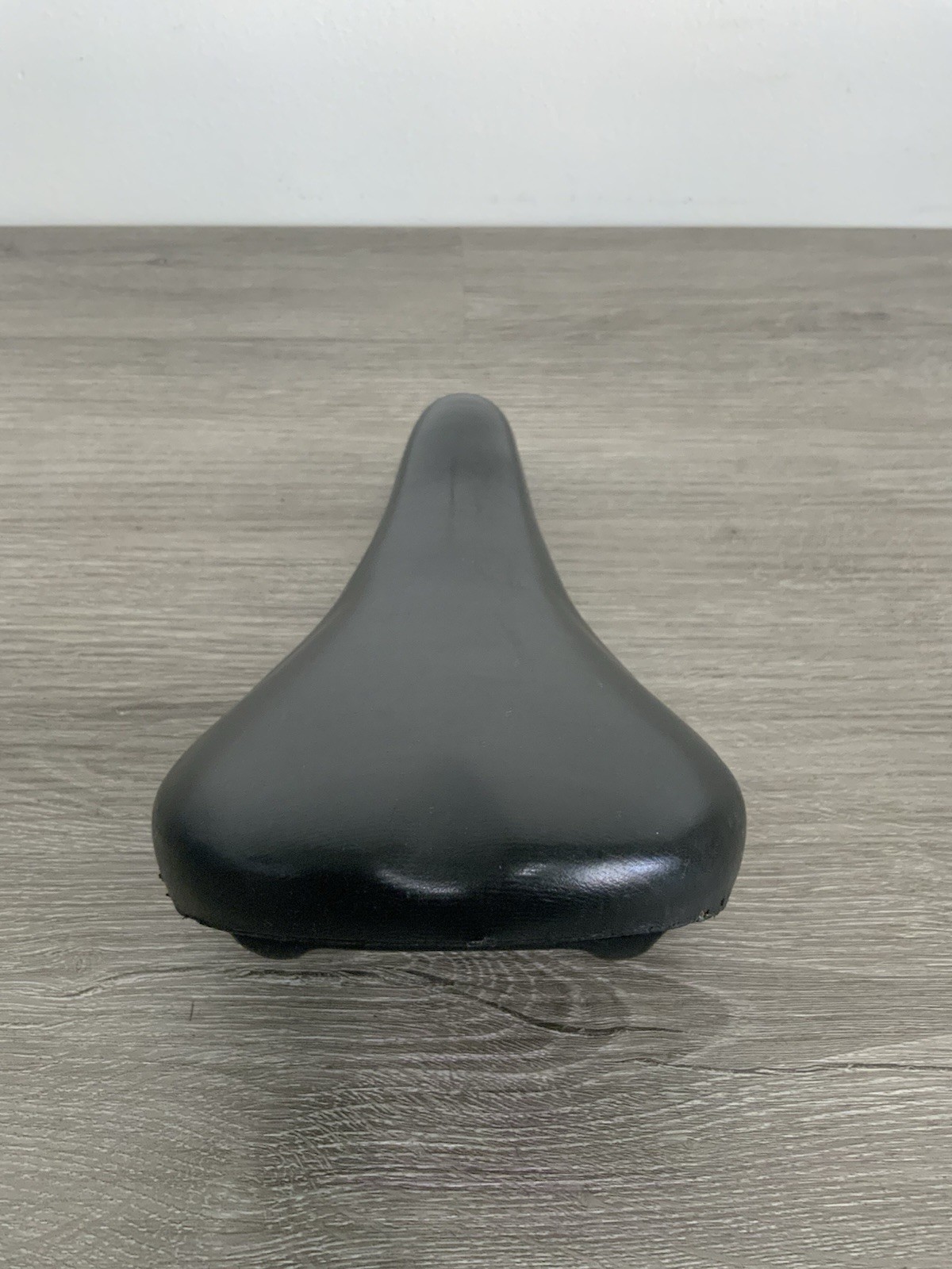 VELO 314 ROAD BIKE SADDLE 344 GRAMS 122 MM x 285 MM