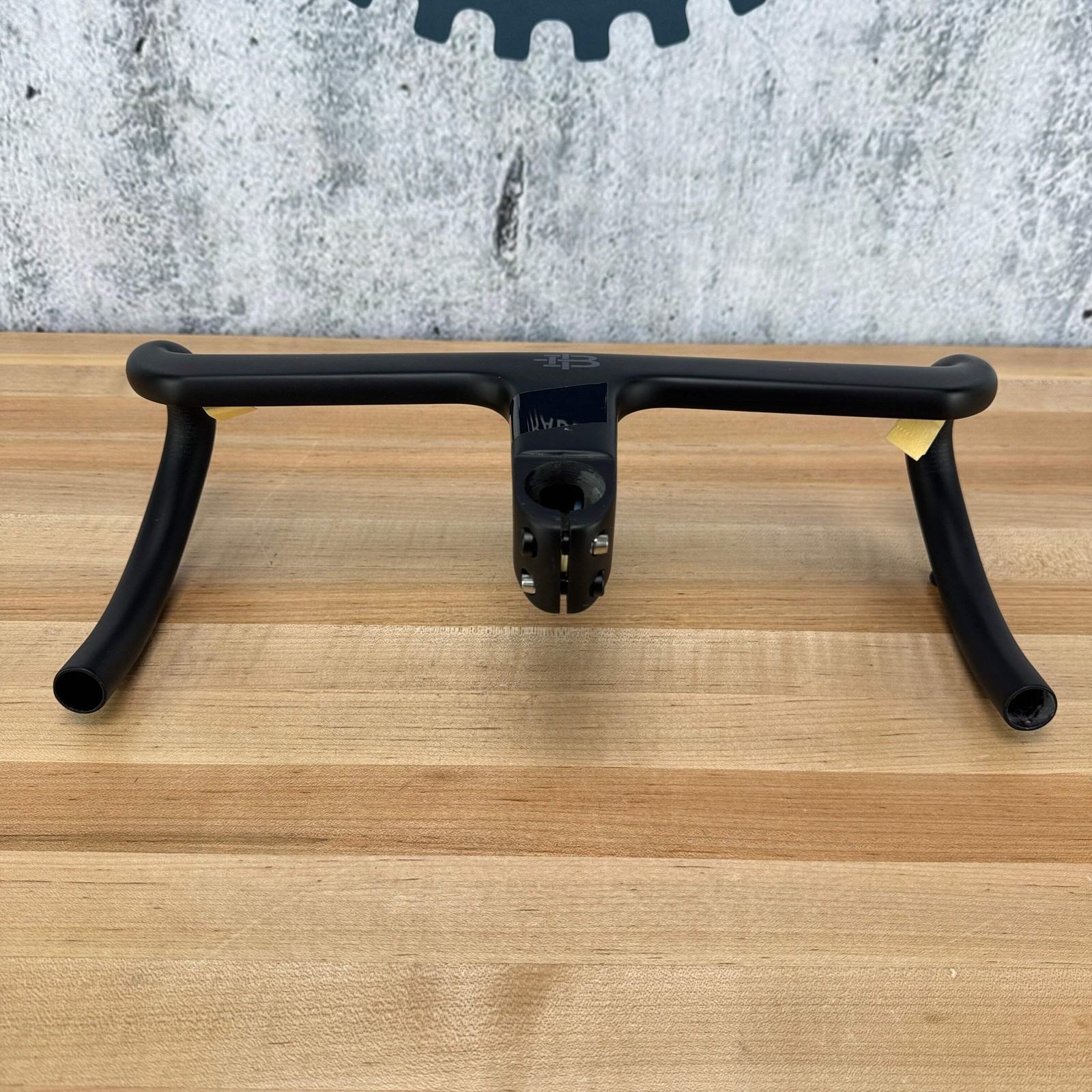 New! Black Inc AB02 Aero Carbon 38cm x 100mm -6 Degree Carbon Integrated Handleb
