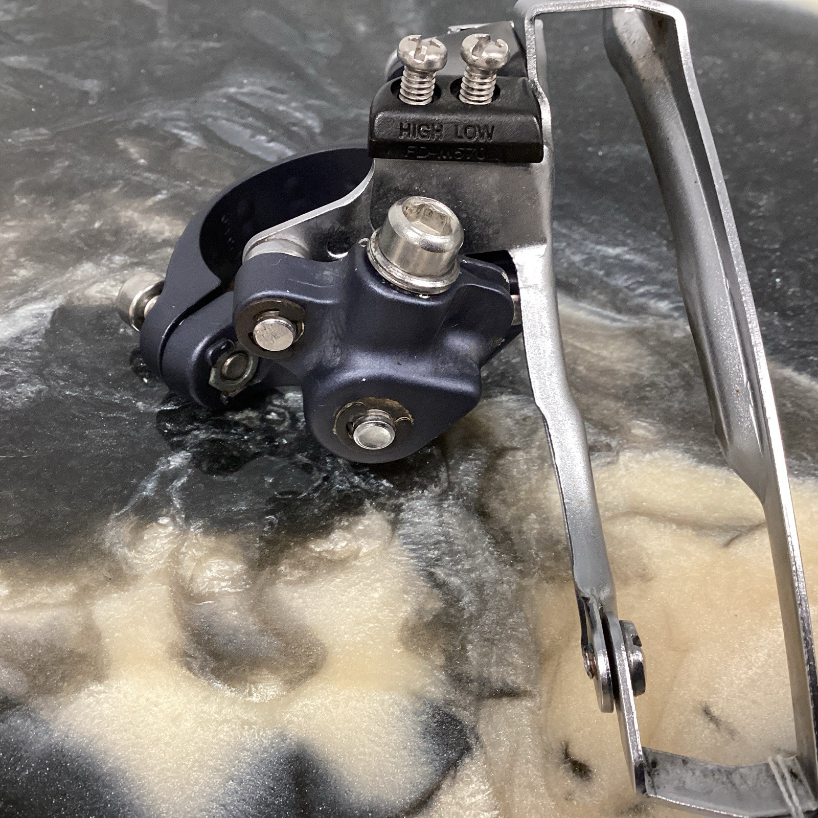 Shimano DEORE LX FD-M570 Front Derailleur 34.9mm Bottom Pull 3×9 90’s MTB #151