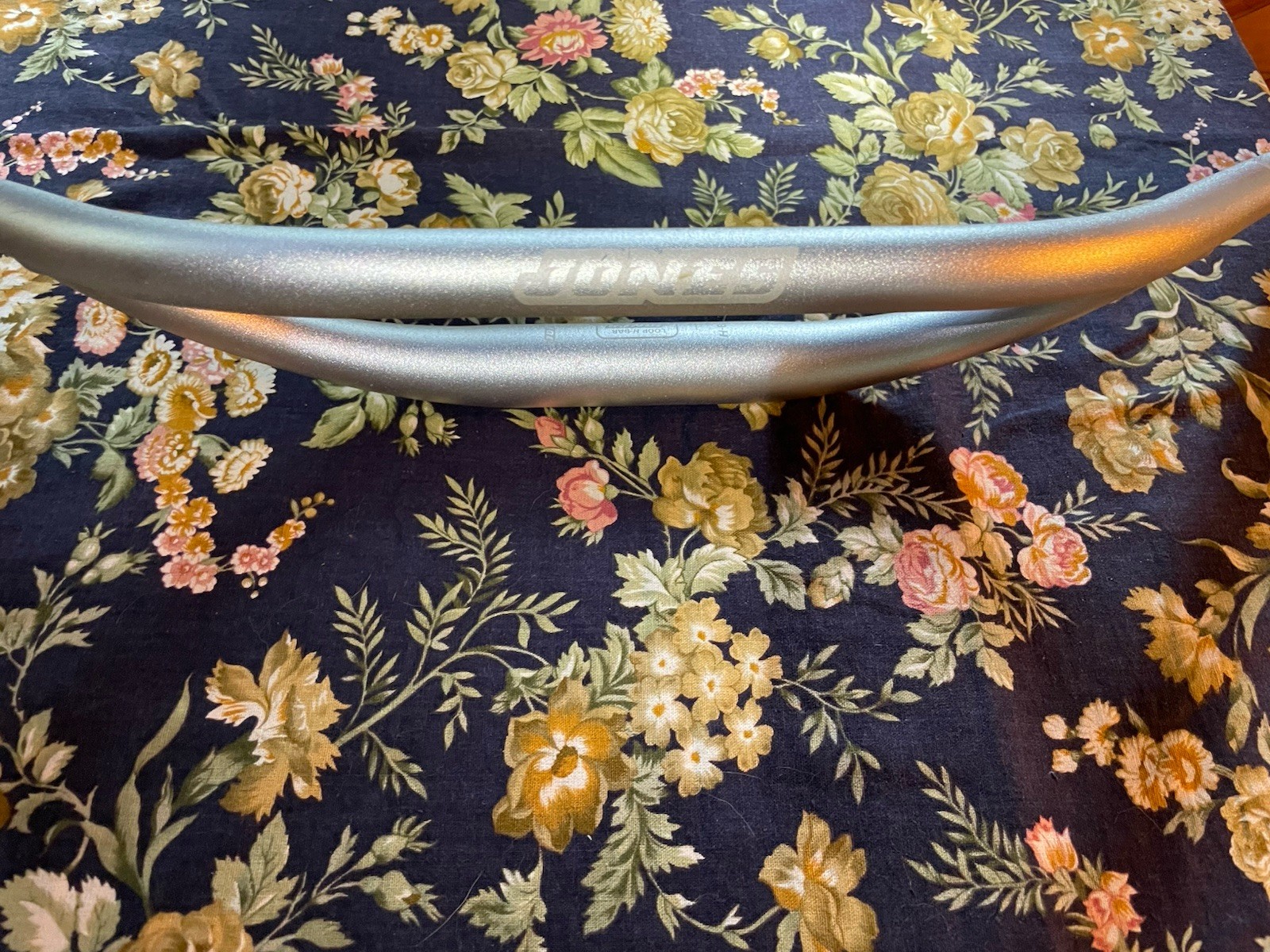 Jones Loop H-Bar Butted Aluminum Handlebar 660mm 31.8 Silver Riser
