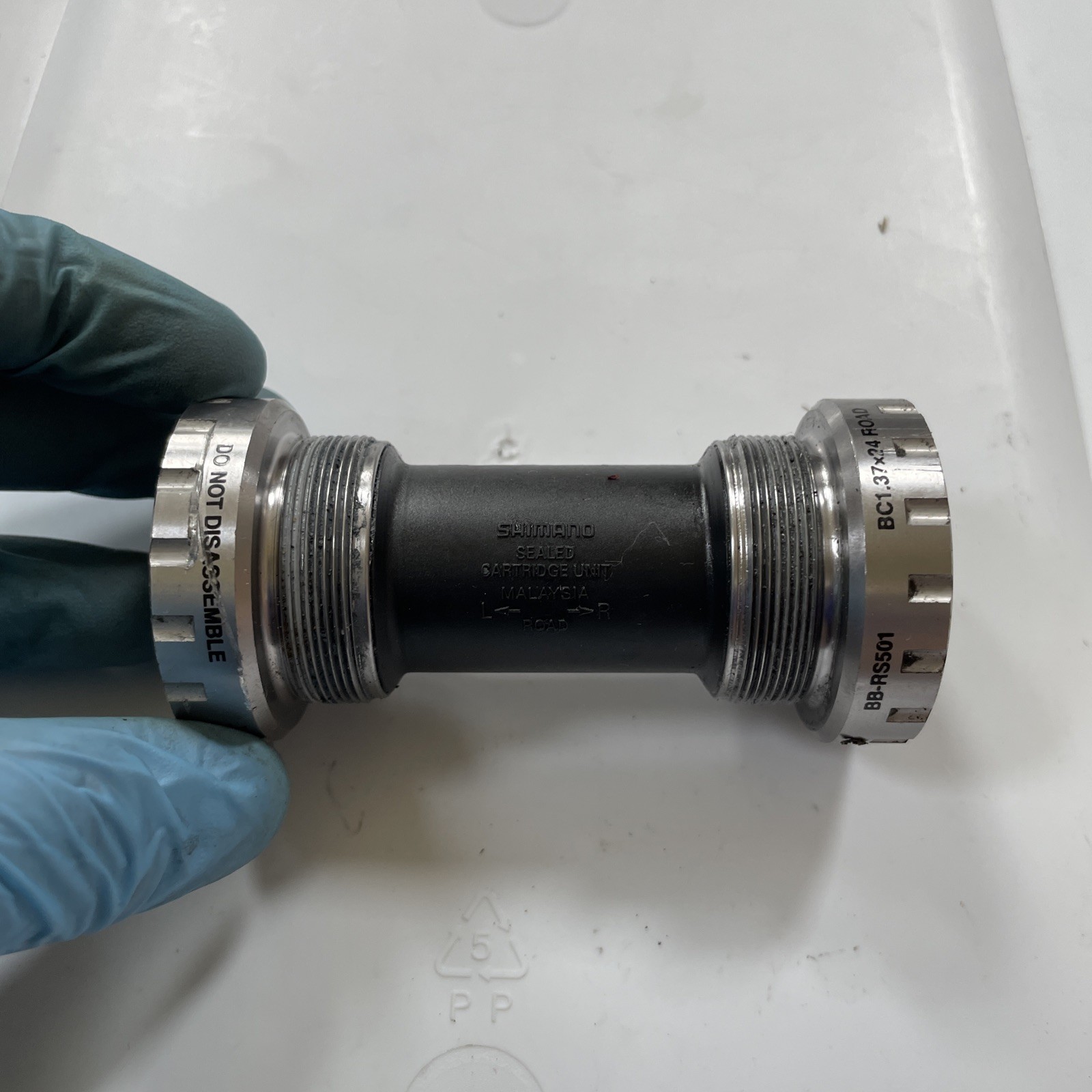 Shimano BB-RS501 68mm English Bottom Bracket Hollowtech II – Silver