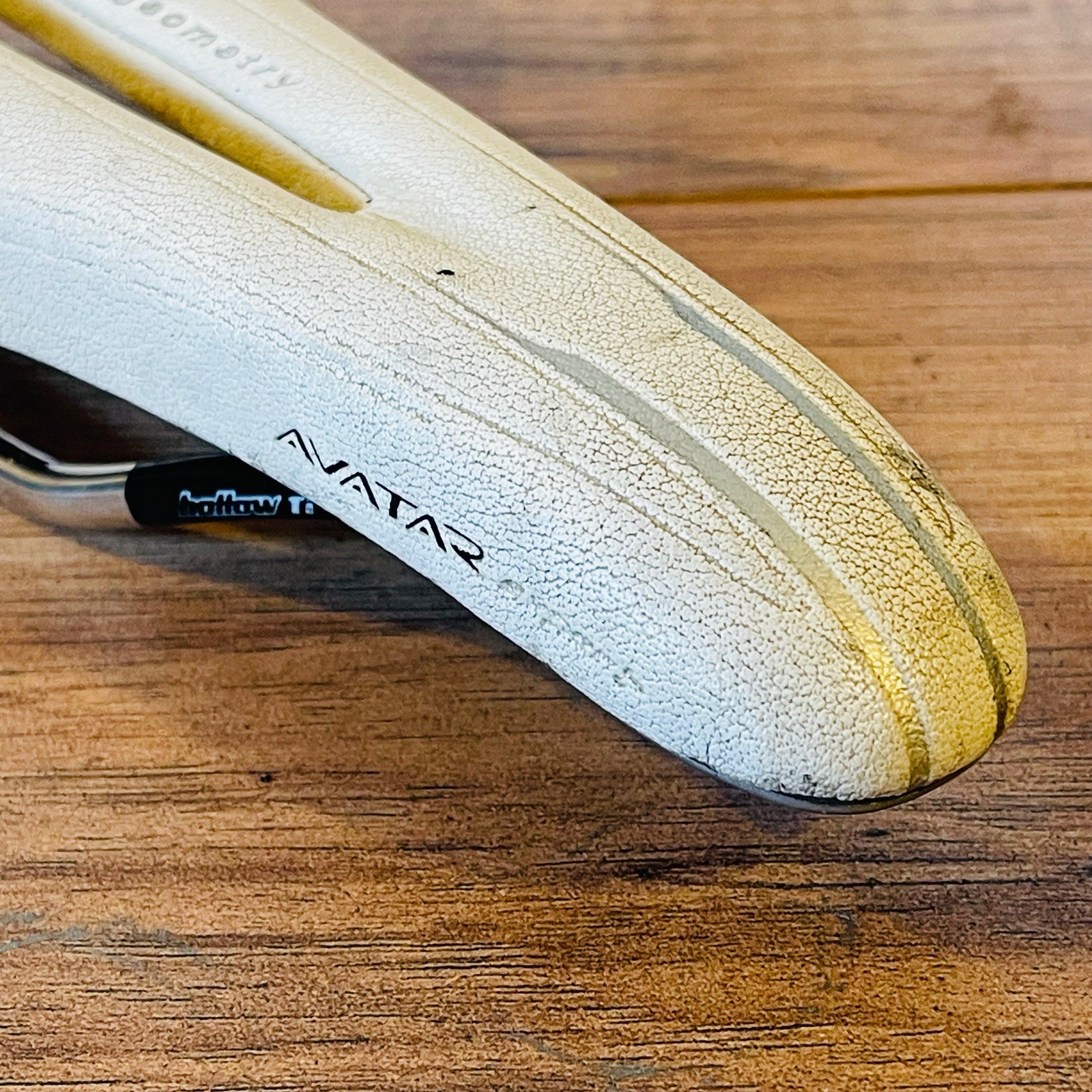 Specialized Avatar Body Geometry 130 Saddle Hollow Titanium White Synthetic