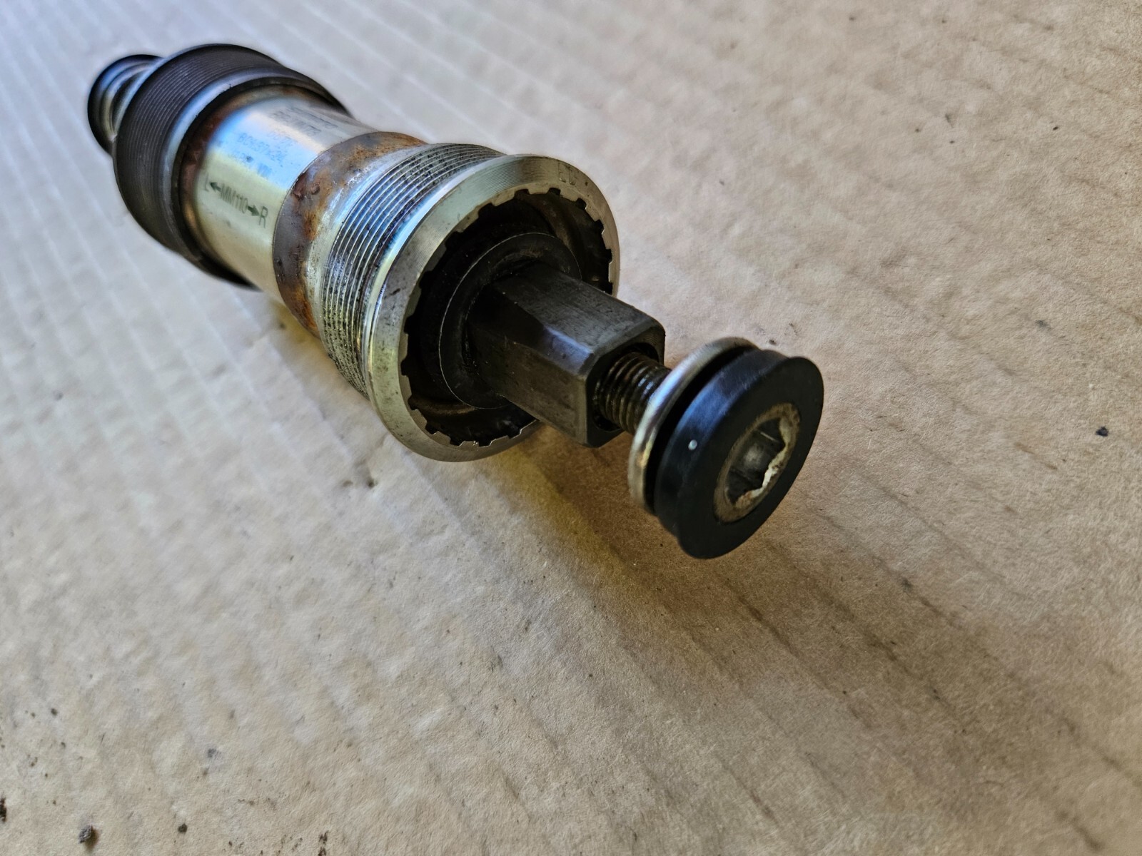 Shimano Deore XT BB-UN73 68mm Cartridge Bottom Bracket 110mm Spindle Japan