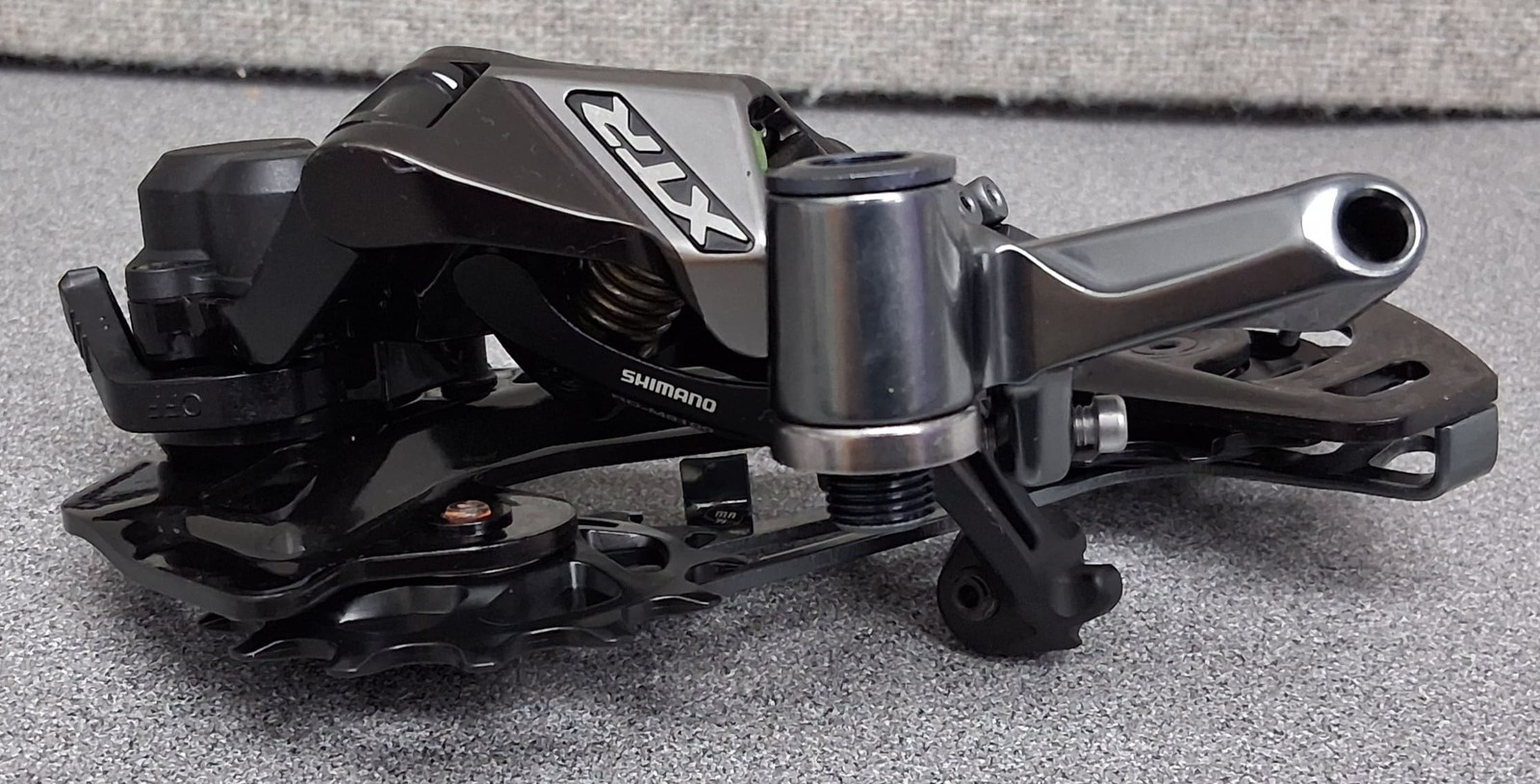 Shimano XTR RD-M9100-SGS 12 Speed Rear Derailleur w/ Clutch: Long Cage, Gray *OE