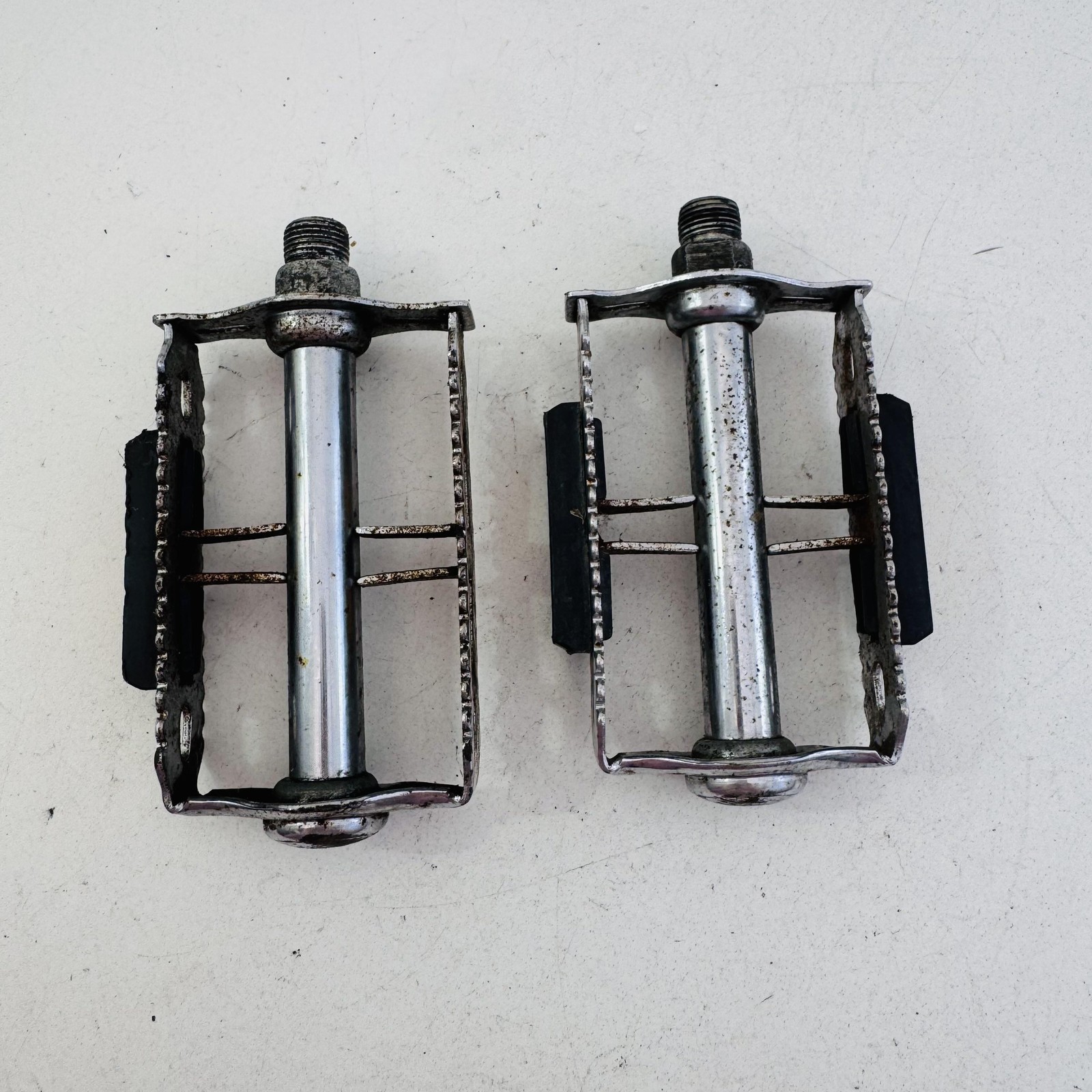 Vintage Union U40 Platform Pedals Pair 9/16 In Silver Reflectors Germany A36