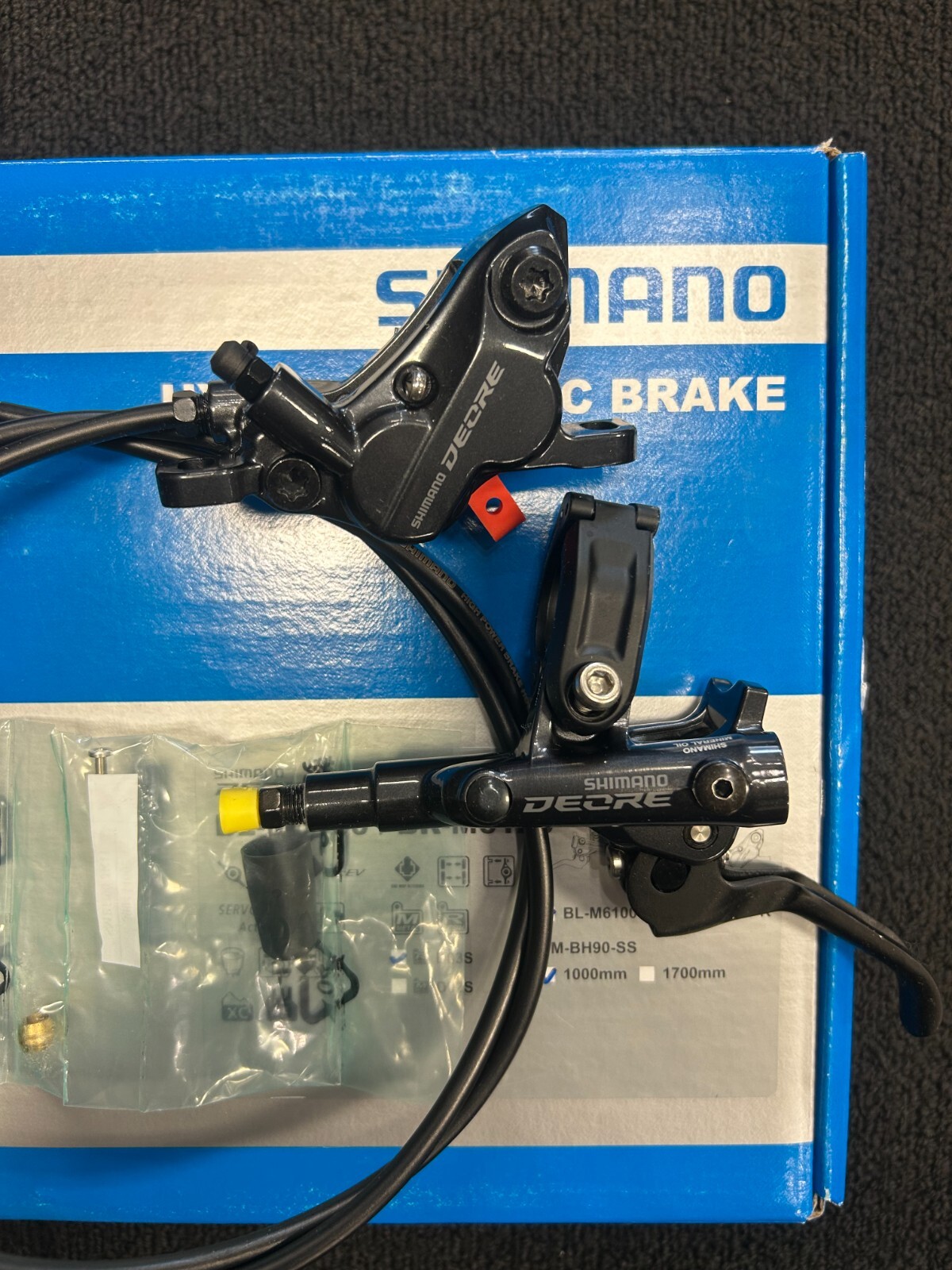 Shimano Deore BL-M6100/BR-M6120 Disc Brake and Lever – Front Hydraulic Resin Pad