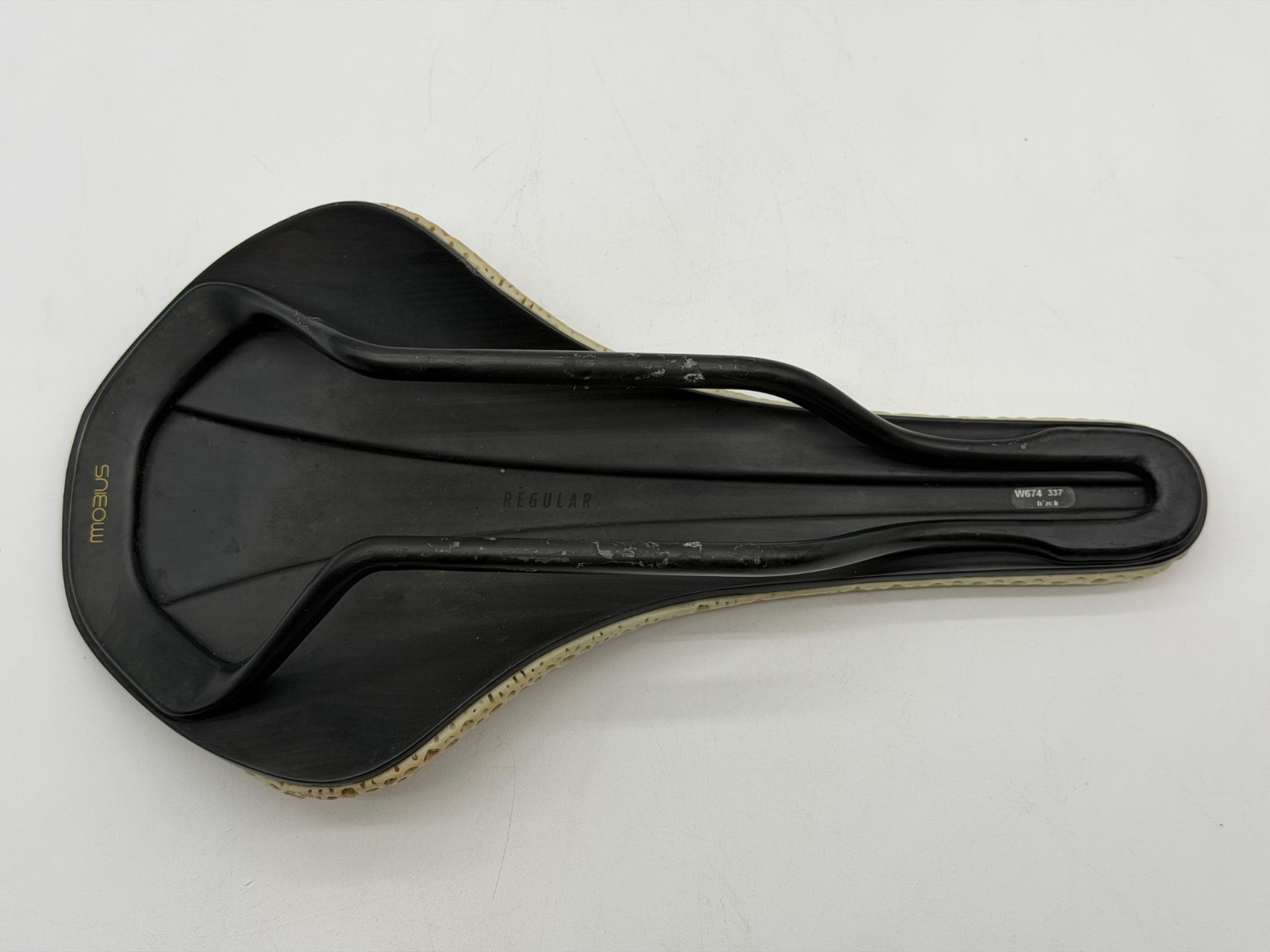 Fizik Versus EVO Adaptive 3D MOBIUS Printed Carbon Fiber Road Bike Saddle 139mm