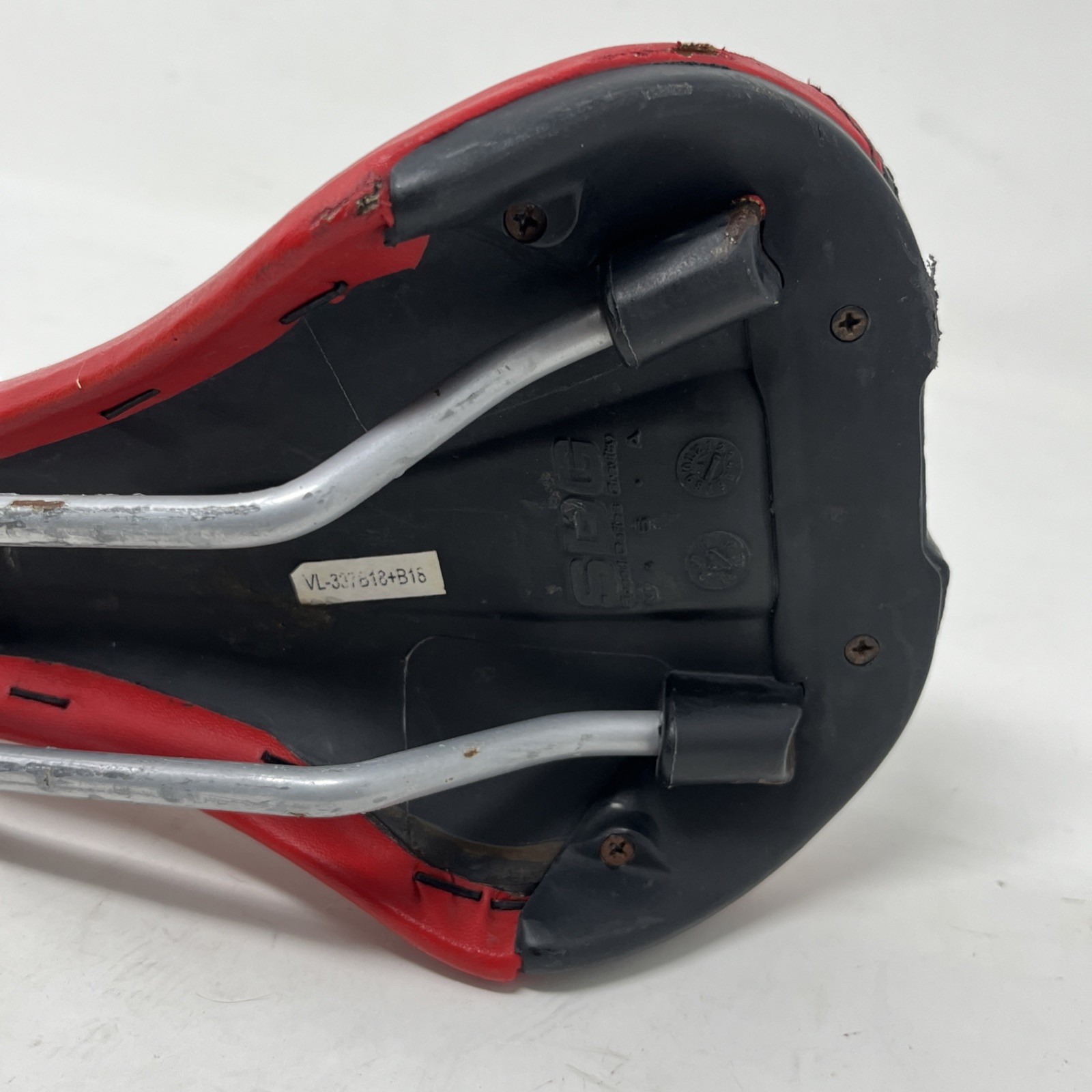 Vintage SDG Bel Air Bike Seat Saddle BMX Mountain Bike MTB Black Red