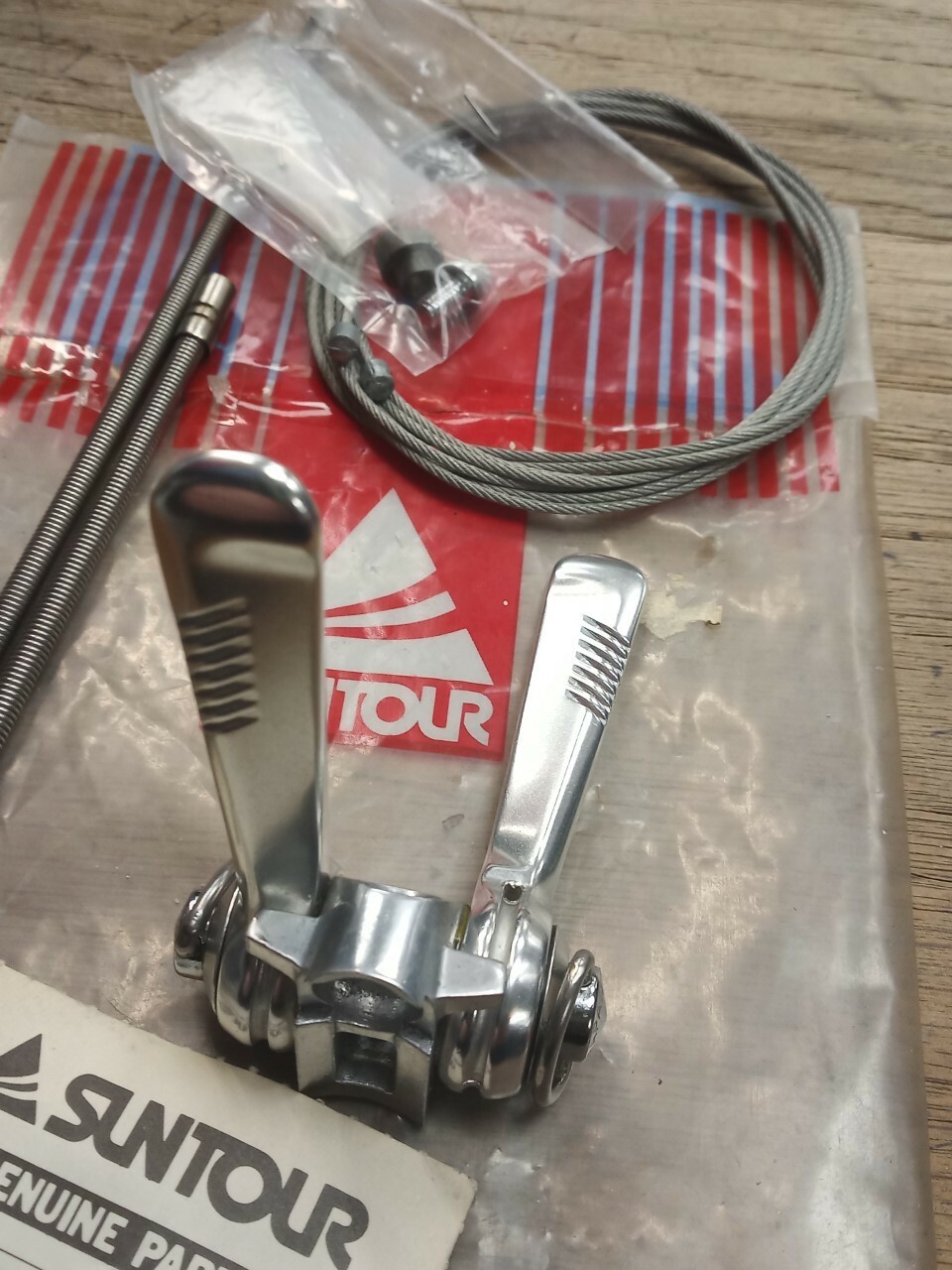 NOS Vintage Suntour SUPERBE PRO Downtube Top Braze On Mount Friction Shifters 