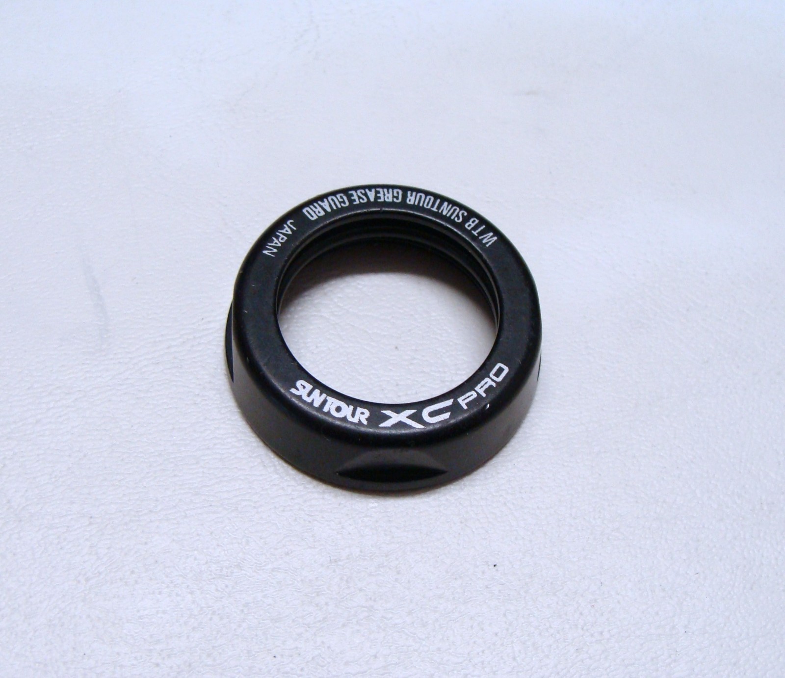 ~ Rare NOS SUNTOUR XC PRO – WTB Grease Guard 1 1/8″ Headset Locknut Black ~