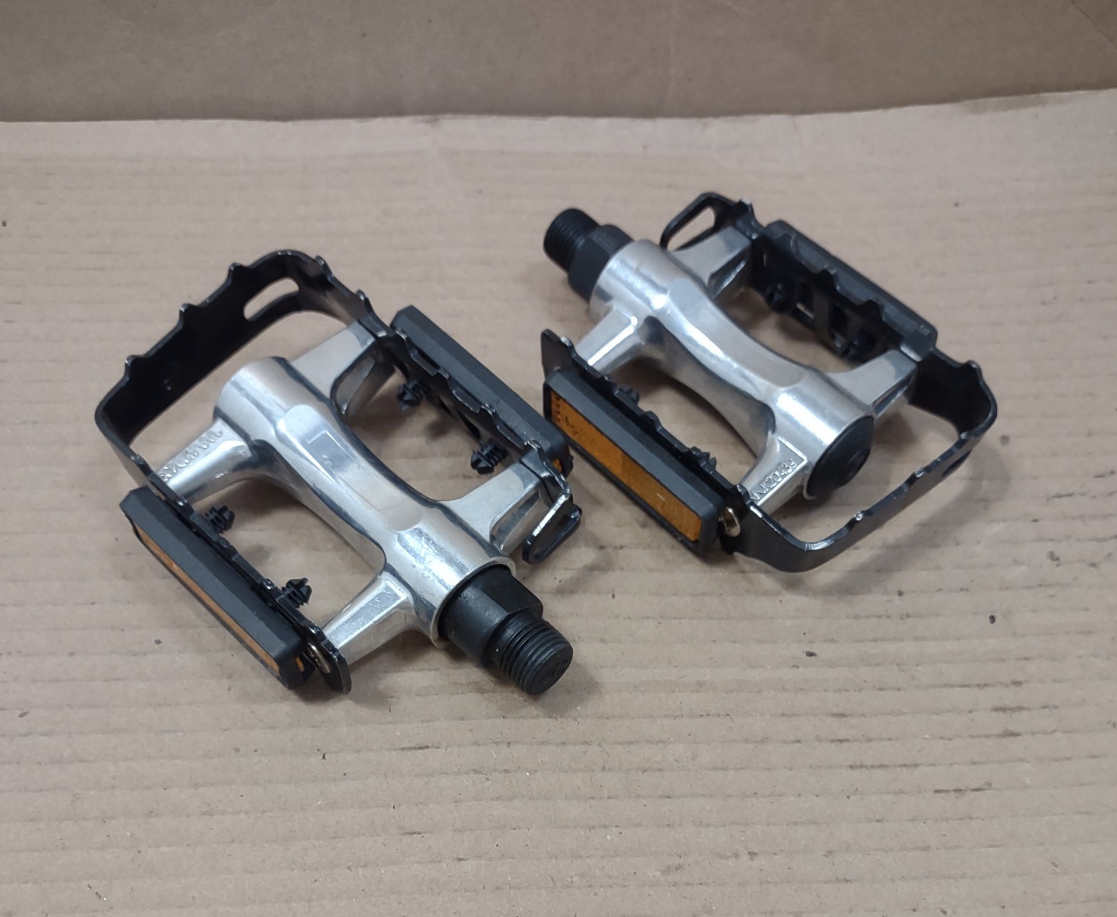 Vintage Old Bike Bicycle Mountain Pedals 9/16″
