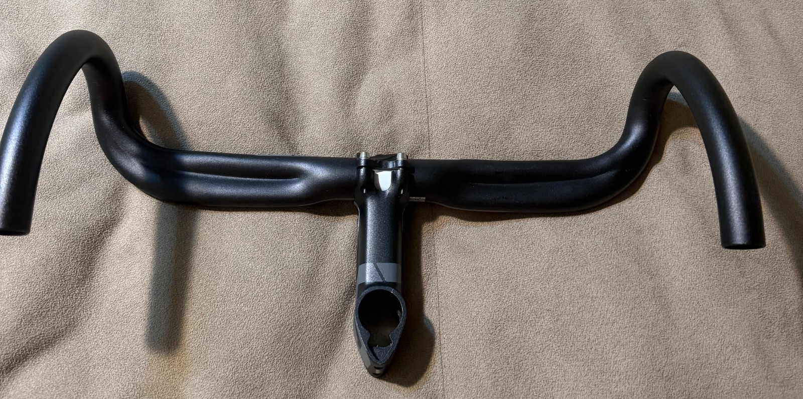 MOST Aero Handlebars (40 cm & 44cm) and MOST stem 100 ALU (Aluminum) Pinarello
