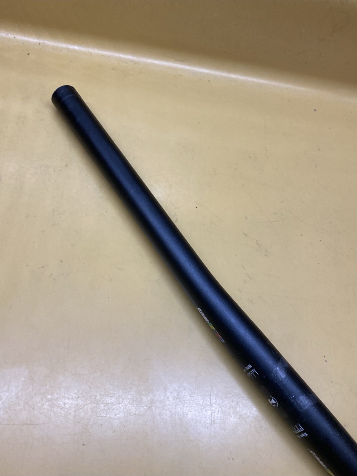 Black Ritchey WCS 570mm x 25.4mm Aluminum Flat Handlebar
