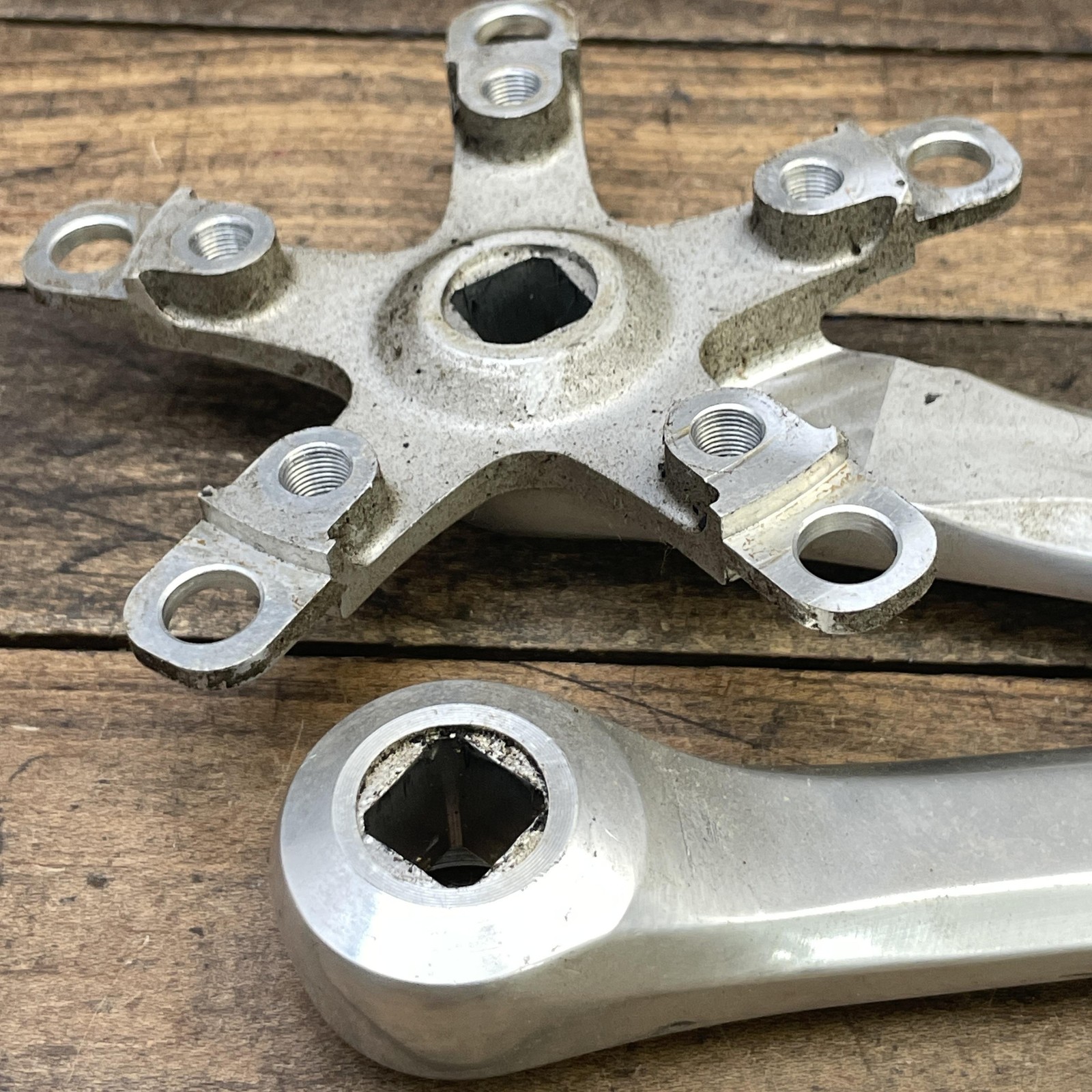 Vintage Shimano 600 FC-6206 Crank Set 165mm 110 BCD Silver Road Bike Japan