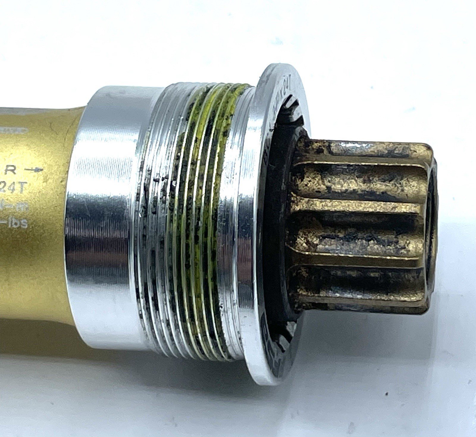 FSA Platinum Pro, Mega Quad, Gold Bottom Bracket 1.37×24, ISIS Drive 109mm